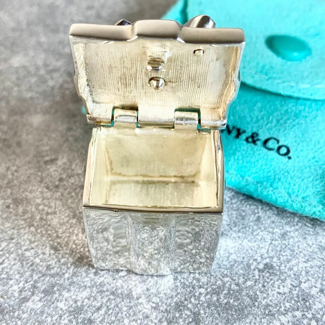 ティファニー ギフトボックス ジュエリーケース ピルケース シルバー SP1e ティファニー ギフトボックス ジュエリーケース ピルケース シルバー