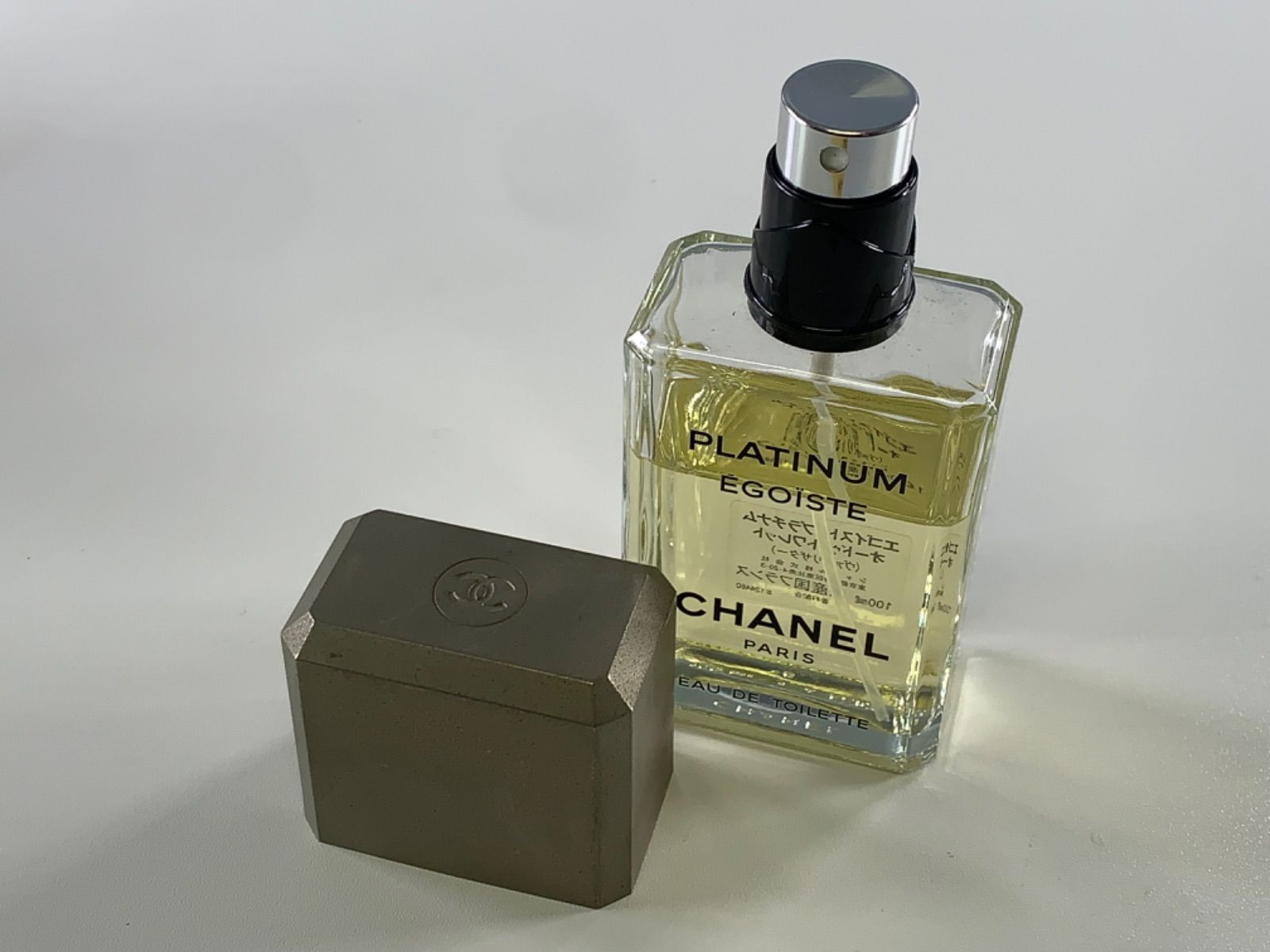CHANEL PLATINUM ÉGOÏSTE 量　多めです。 PLATINUM ÉGOÏSTE Eau de Toilette Spray (EDT) - 3.4 FL. OZ
