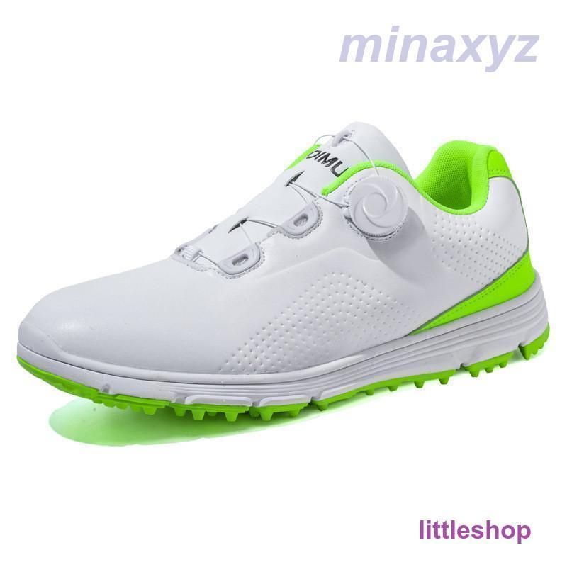 ウォーキングシューズ