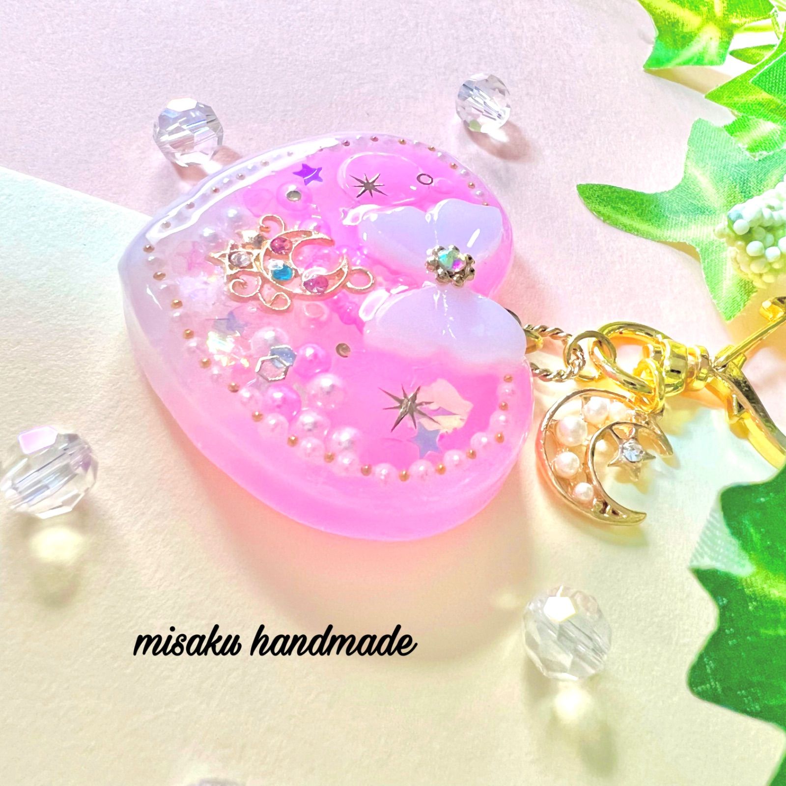 キラキラゆめかわ🎀ハート シェイカーキーホルダー】レジン