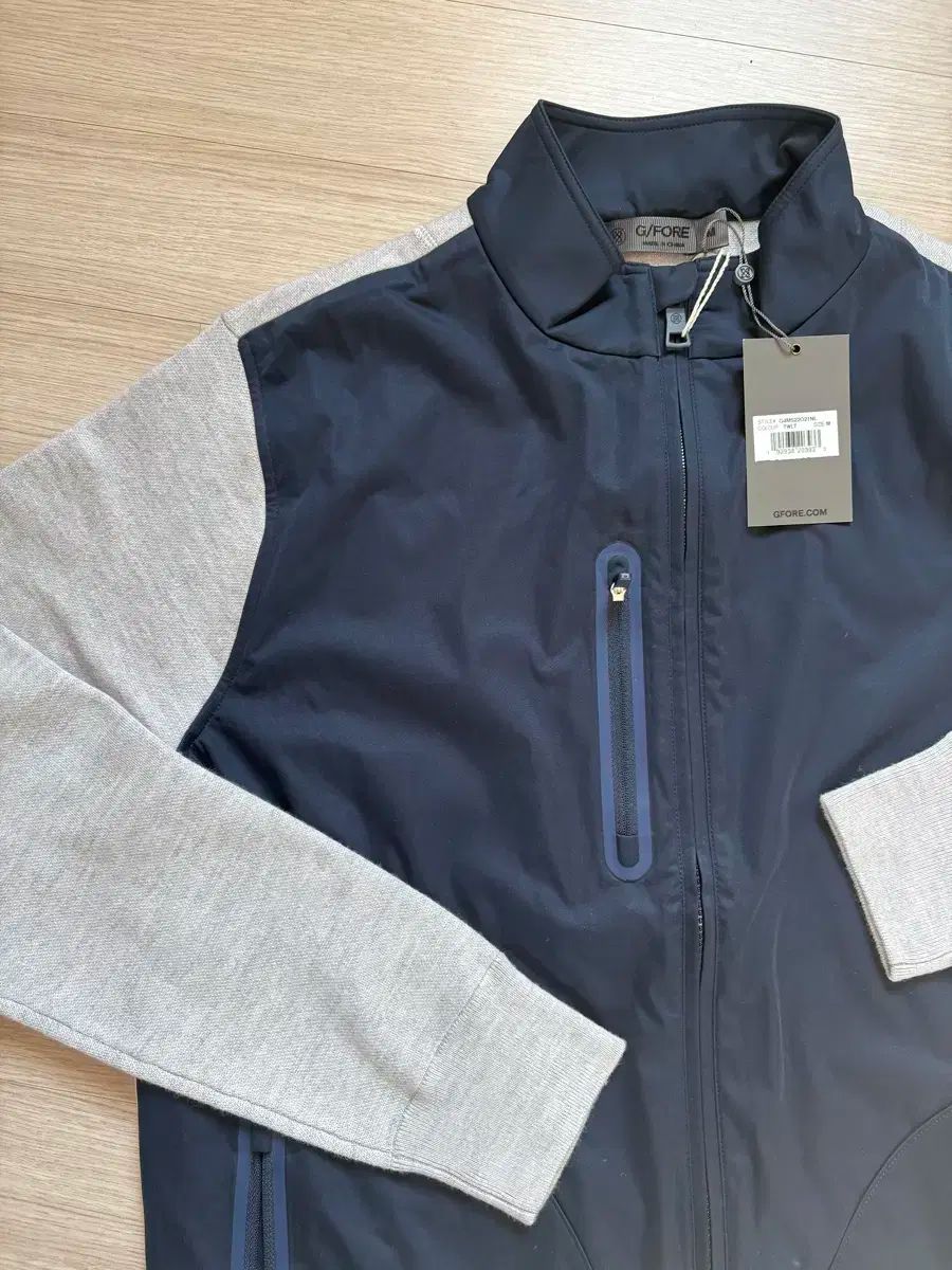 ジッパー ニット