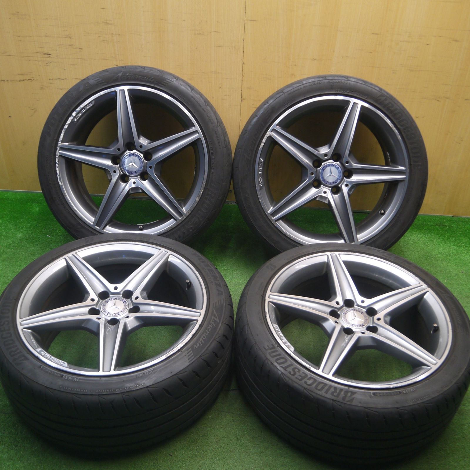 送料無料] 4本価格！22年☆ベンツ Cクラス W205 純正 AMG 225/45R18 