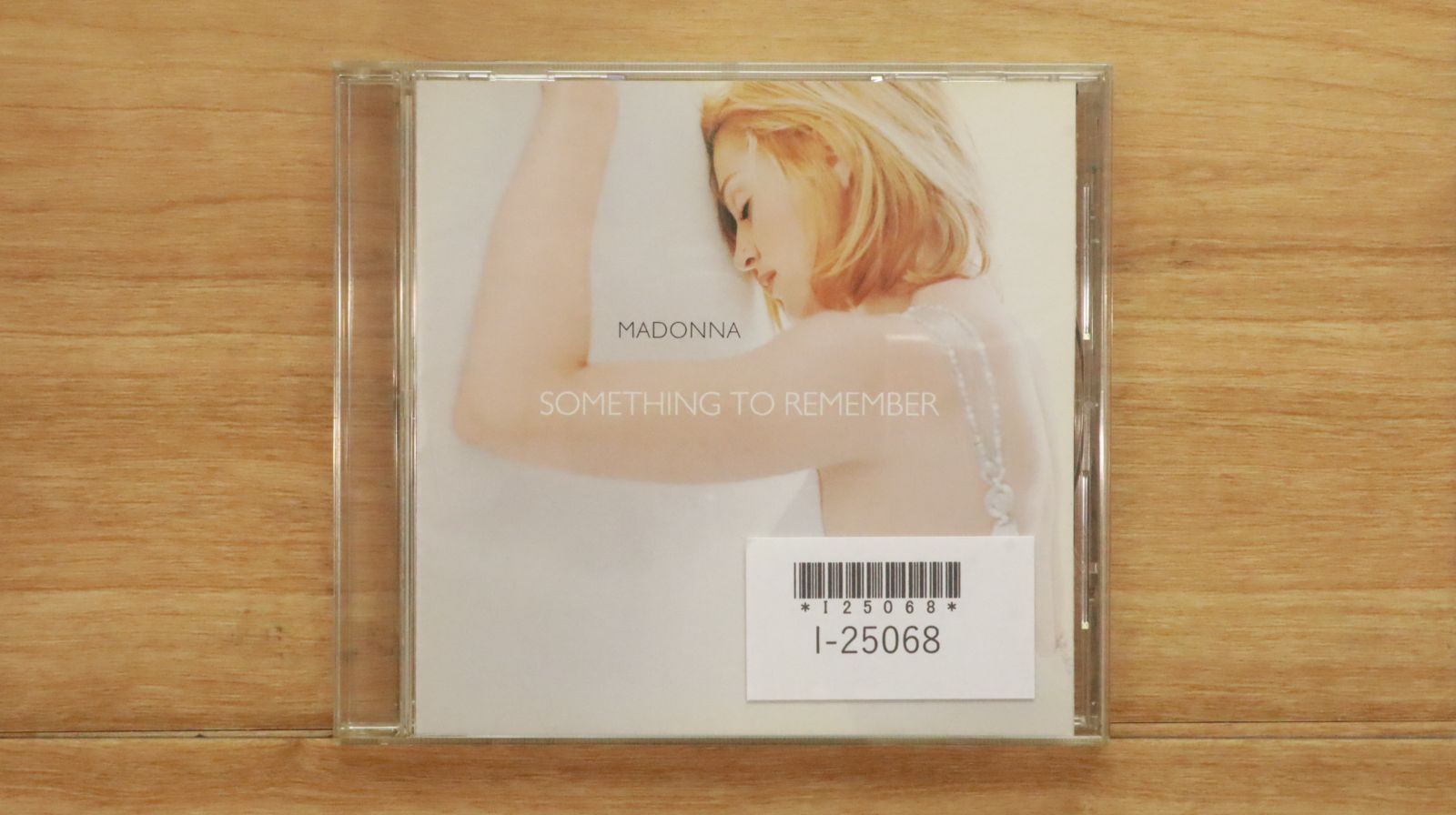 国内盤マドンナ 「SOMETHING TO REMEMBER」 1995年未開封 Madonna, Something To Remember, 1995 Canadian CD Album