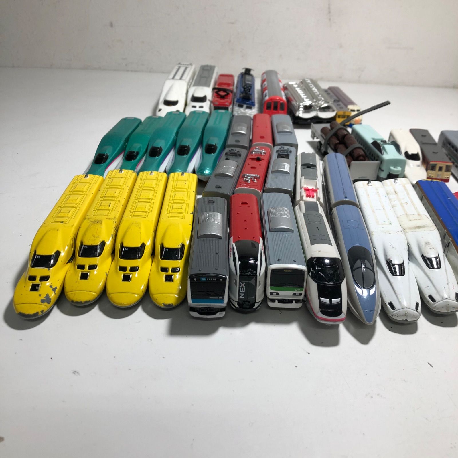 トミカ　ロング28台　まとめ売り 中古品　バラ売り不可 トミカ ロング28台 まとめ売り 中古品 バラ売り不可 - メルカリ