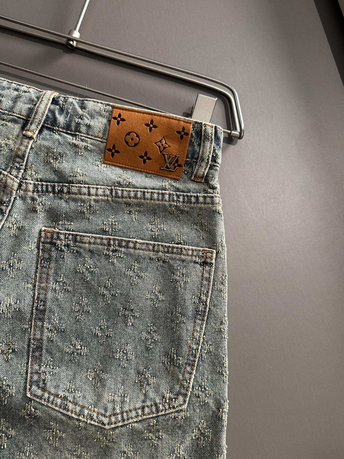 【LOUIS VUITTON】デニム　ショートパンツ　ドット　モノグラム　36黒 良品 国内正規品 LOUIS VUITTON ルイ・ヴィトン モノグラム