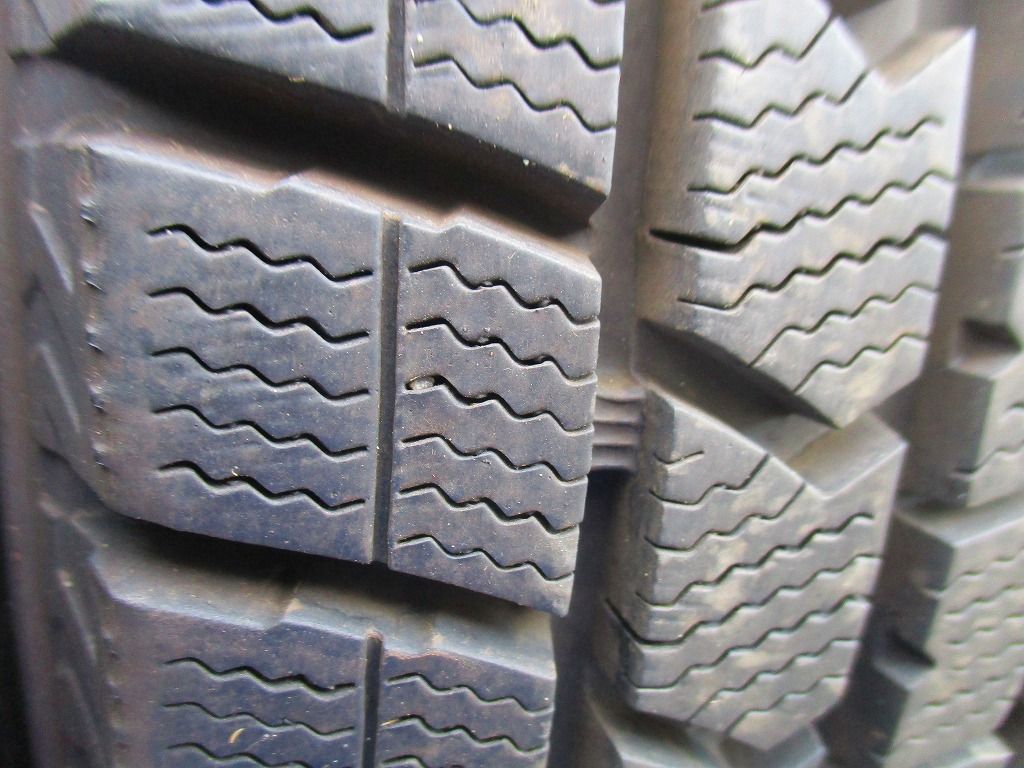 185 60R15 84Q ダンロップ WINTER MAXX WM02 スタッドレス 4本 T60830825 インボイス領収書発行 FFCRYSTALESIA_COM