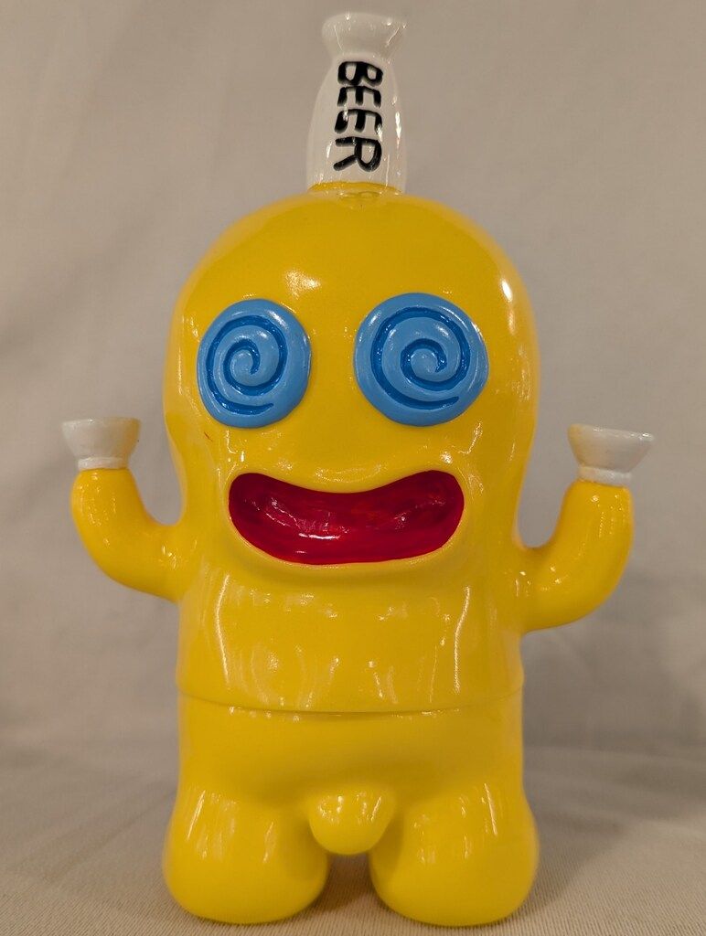デハラユキノリ へんな高知みやげ べろべろの神様 特大ソフビ