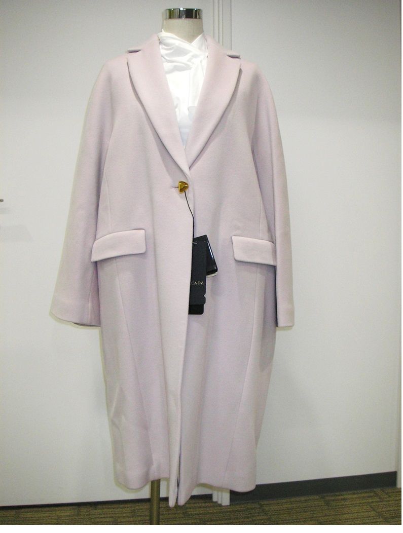 新品 ESCADA（エスカーダ）冬用 100％ カシミヤ フォーマル