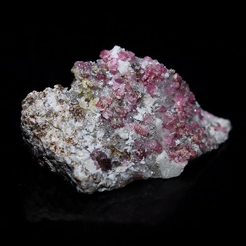 【メキシコ/シエラ・デ・クルセス鉱山産】ピンクグロッシュラーガーネット メキシコ/シエラ・デ・クルセス鉱山産】ピンクグロッシュラー