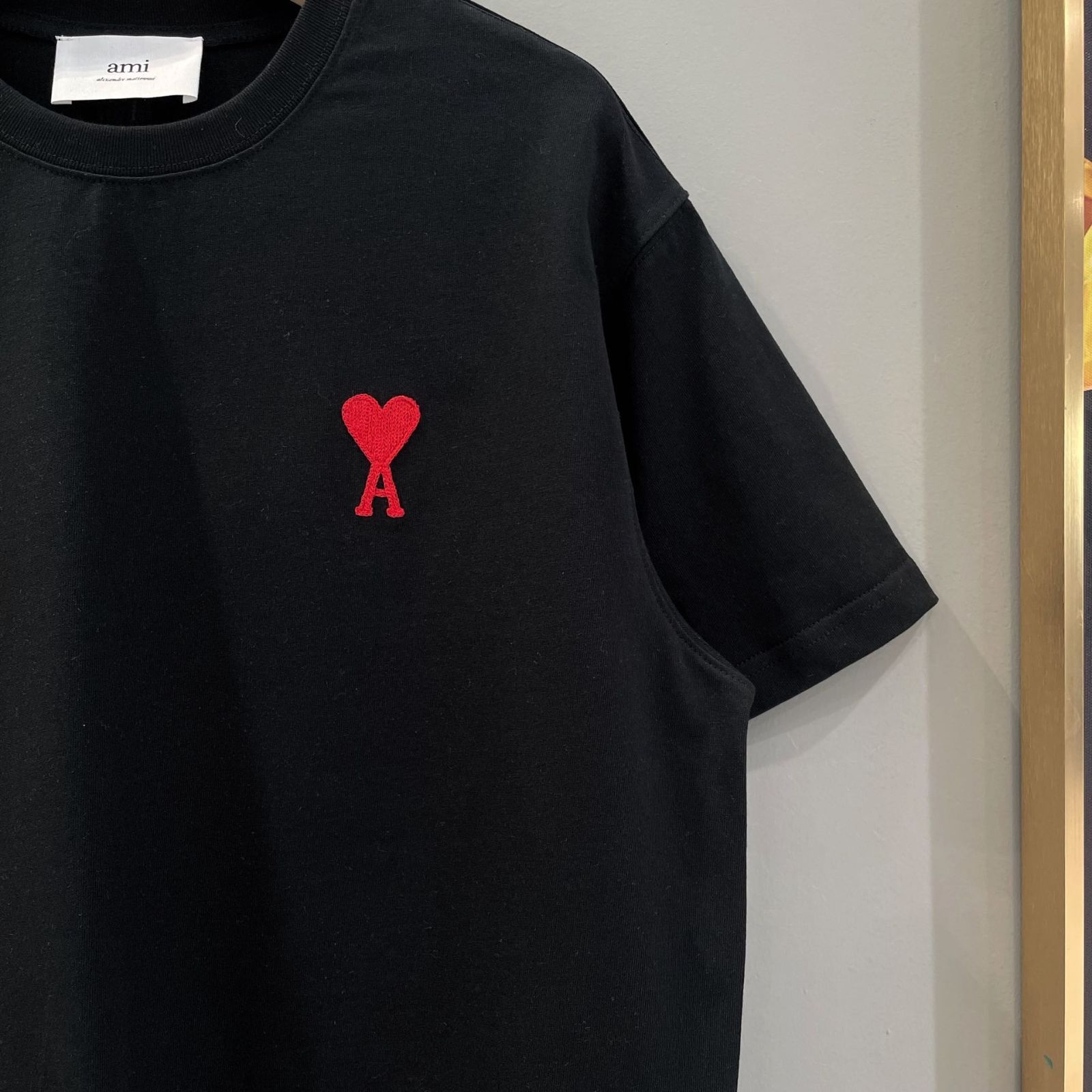 新品・特価】AMI PARIS アミパリス Tシャツ 半袖 黒 赤ハート