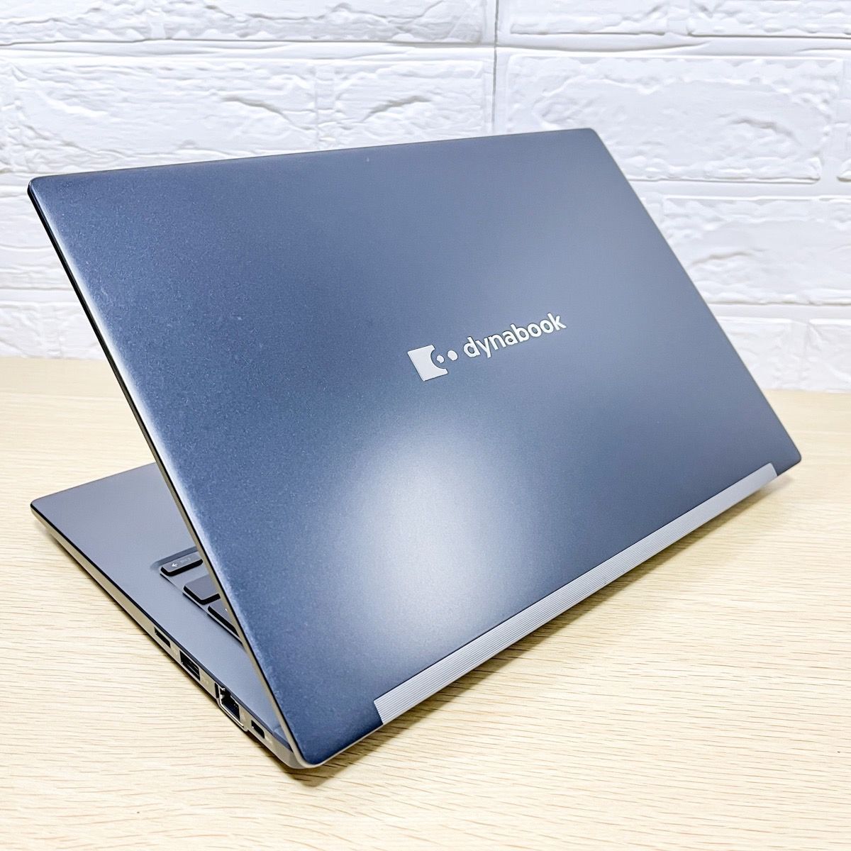 軽量】2021年製 東芝 dynabook G83/HS 11世代 i5 SSD 512GB メモリ 