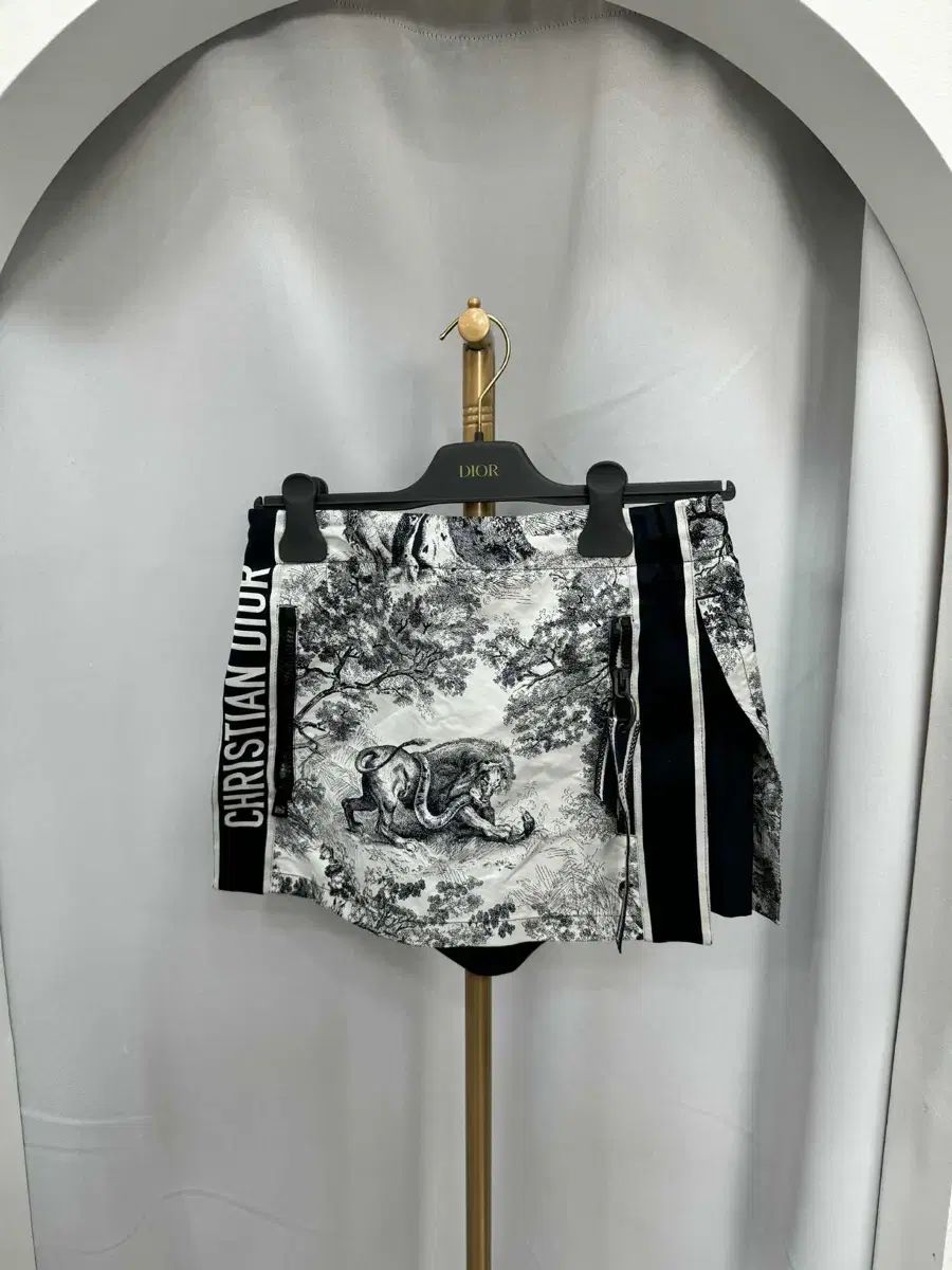 クリスチャンディオール 211J65A3802 トワルドジュイ総柄スカート  