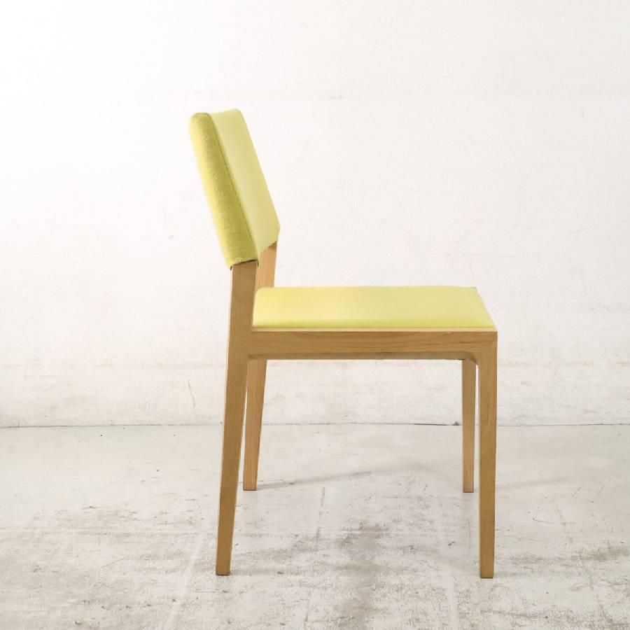 カリモク家具 HARU ダイニングチェア 小林幹也 4本脚 イエロー カリモク家具 HARU ダイニングチェア 小林幹也 4本脚 イエロー