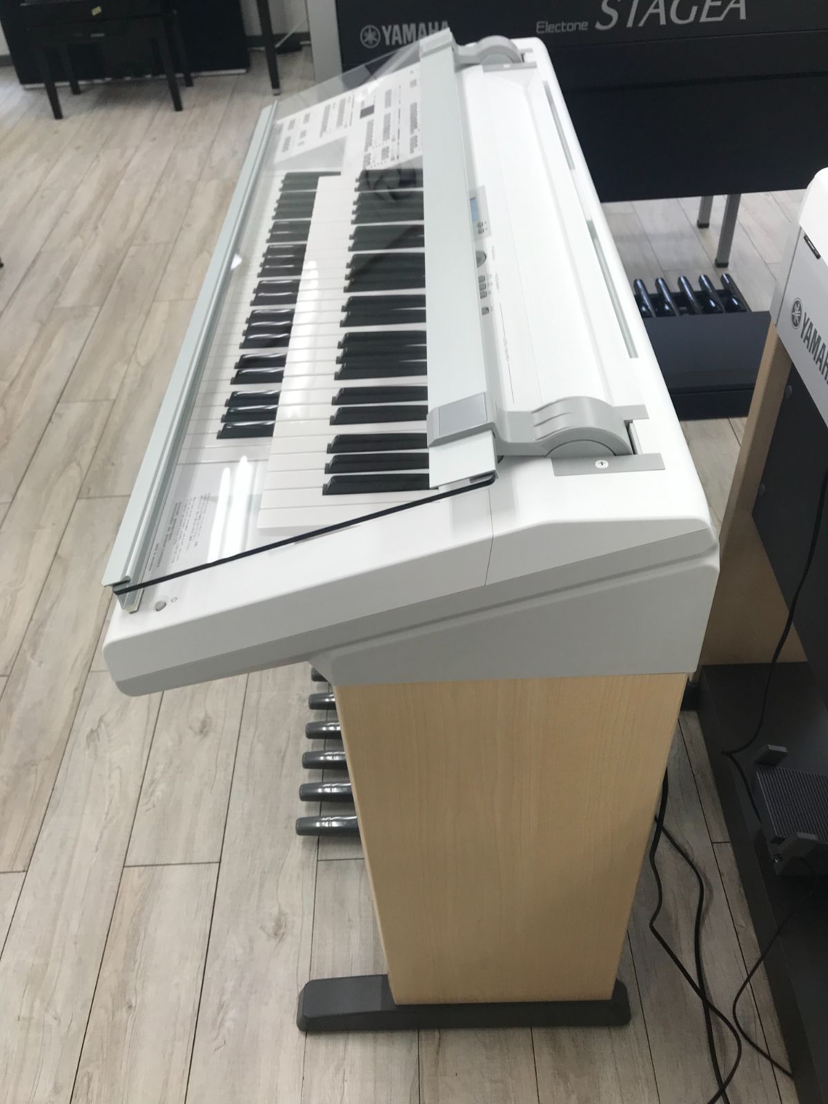 ★69408【エレクトーン】YAMAHA　ELB02　16年製 ☆69408【エレクトーン】YAMAHA ELB02 16年製 - メルカリ