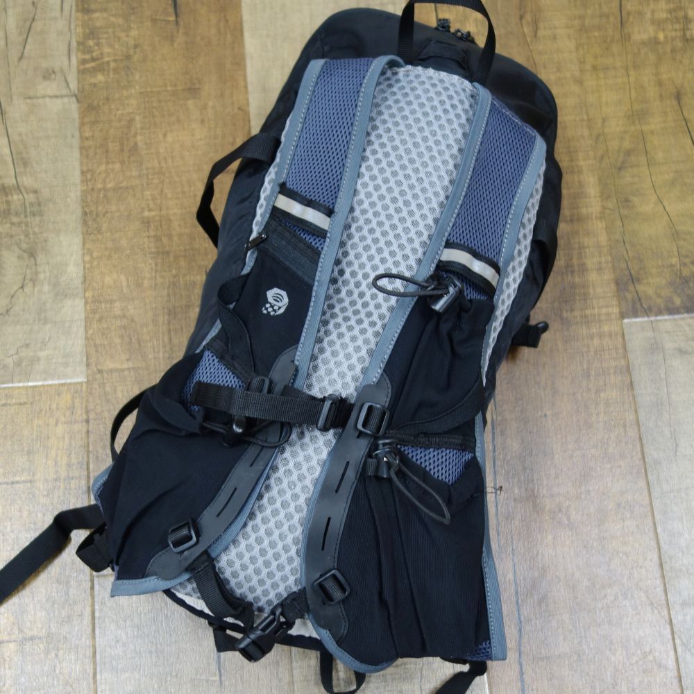 MOUNTAIN HARDWEAR