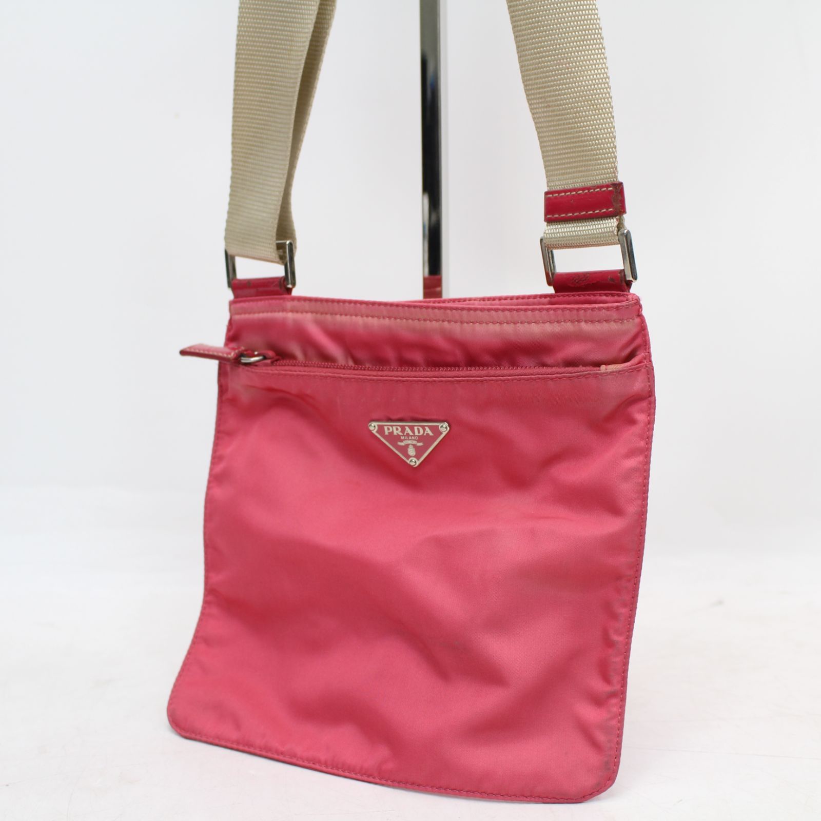 IS736)PRADA プラダ 三角ロゴ プレート ナイロン テスート サコッシュ 