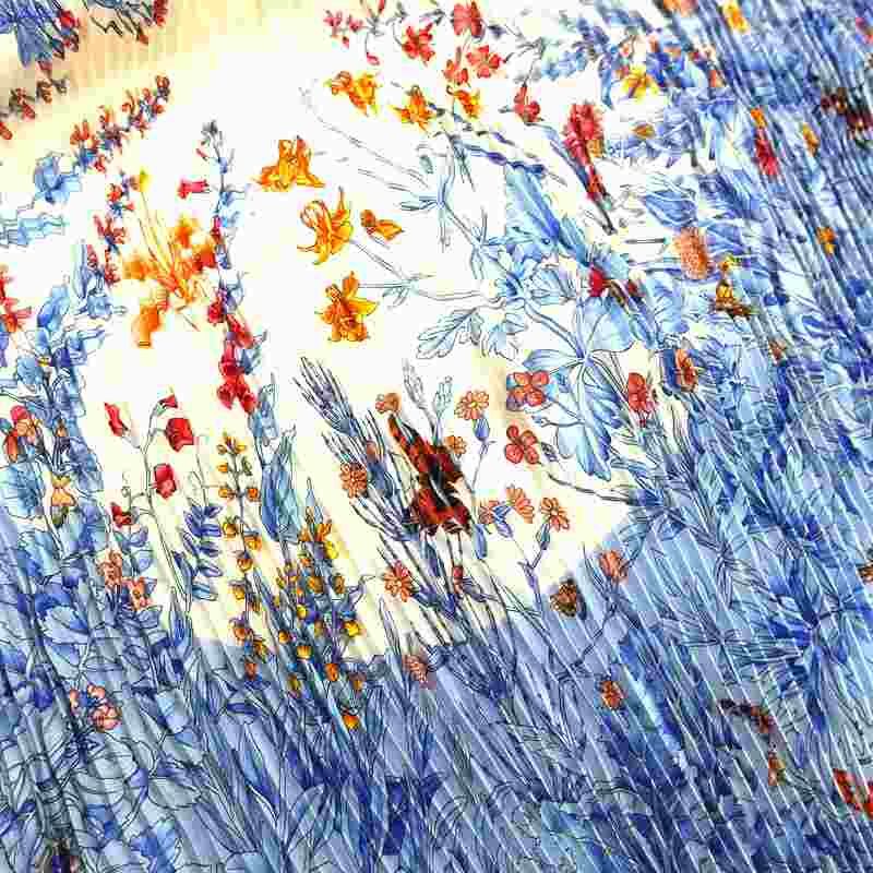 エルメス Hermes プリーツカレ プリーツスカーフ ラ・プレイリー シルク エルメス HERMES カレ プリーツ スカーフ LA PRAIRIE シルク 草原 虫