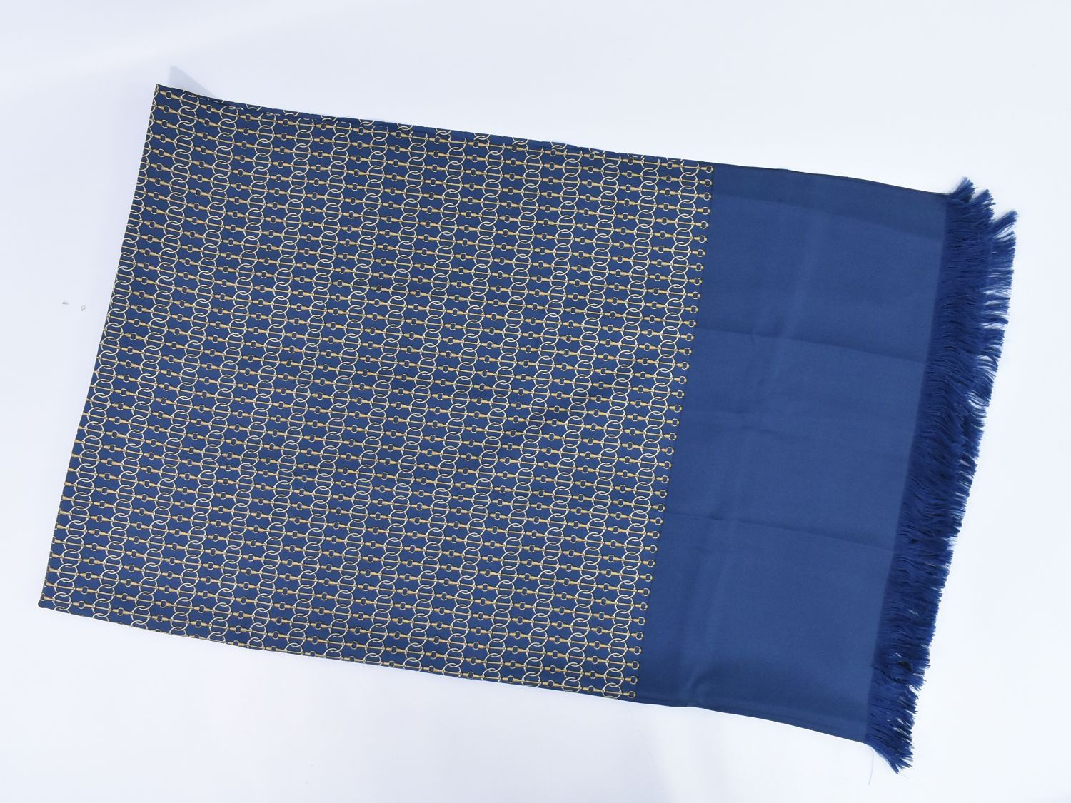 【エルメス】ネイビー 幾何学模様 ストール【正規品】 本物 エルメス HERMES 大判 ストール ショール マフラー シルク