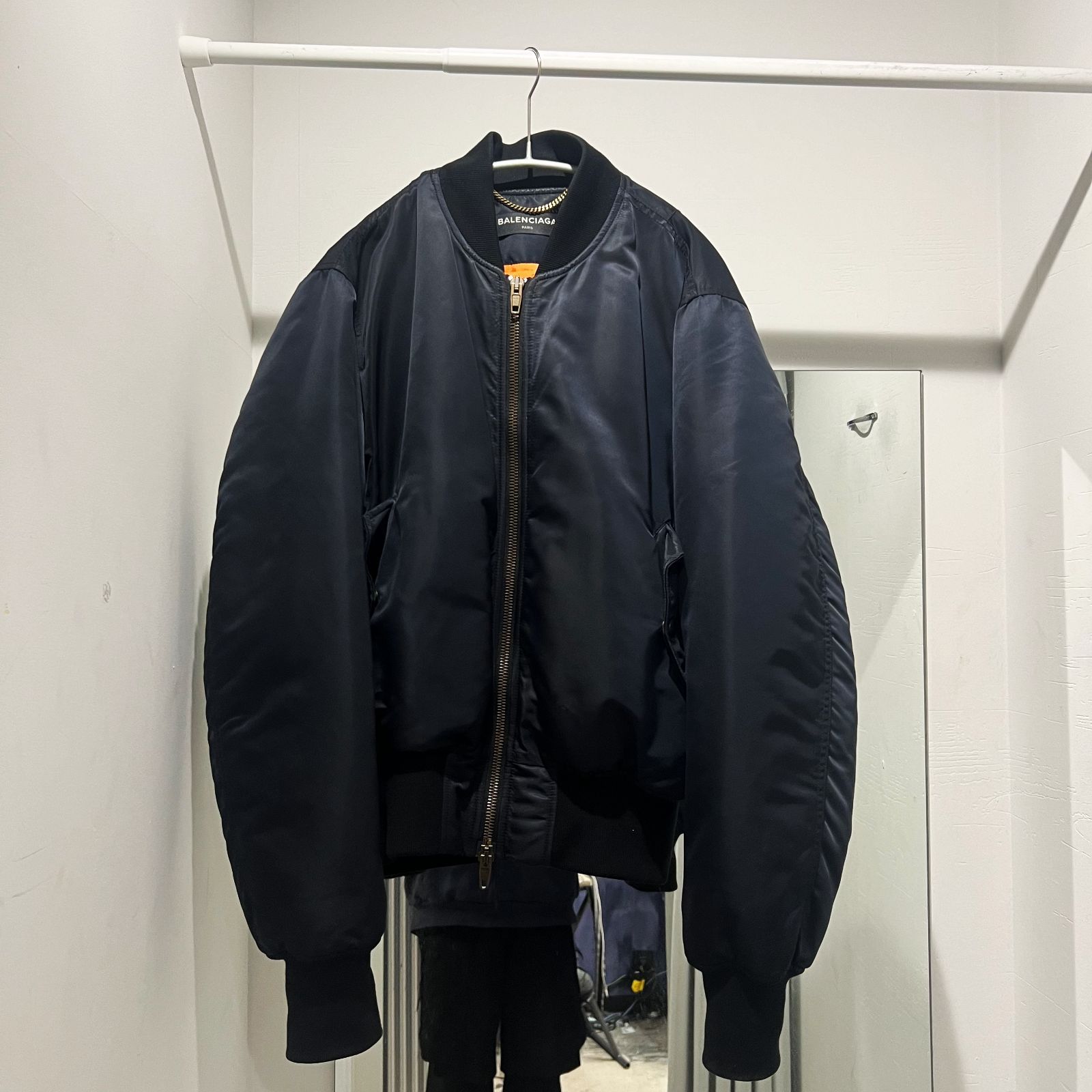 BALENCIAGA バレンシアガ 17AW Paris Bomber Jacket MA-1 ボンバージャケット ブラック size44  486234【中目黒R11】 - メルカリ