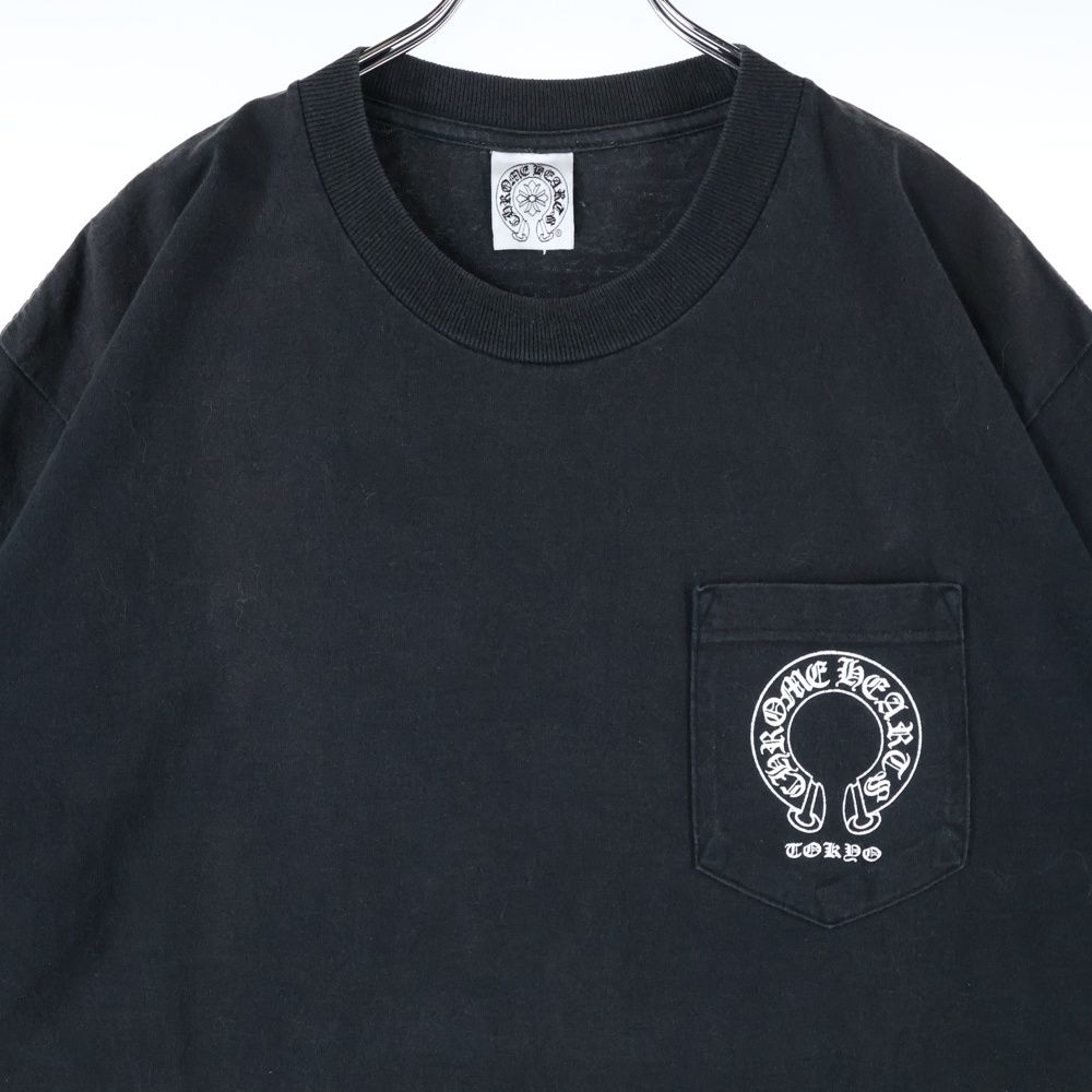 クロムハーツ/スクロールラベルバックプリントTOKYO Tシャツ 東京限定 クロムハーツ/スクロールラベルバックプリントTOKYO Tシャツ 東京限定