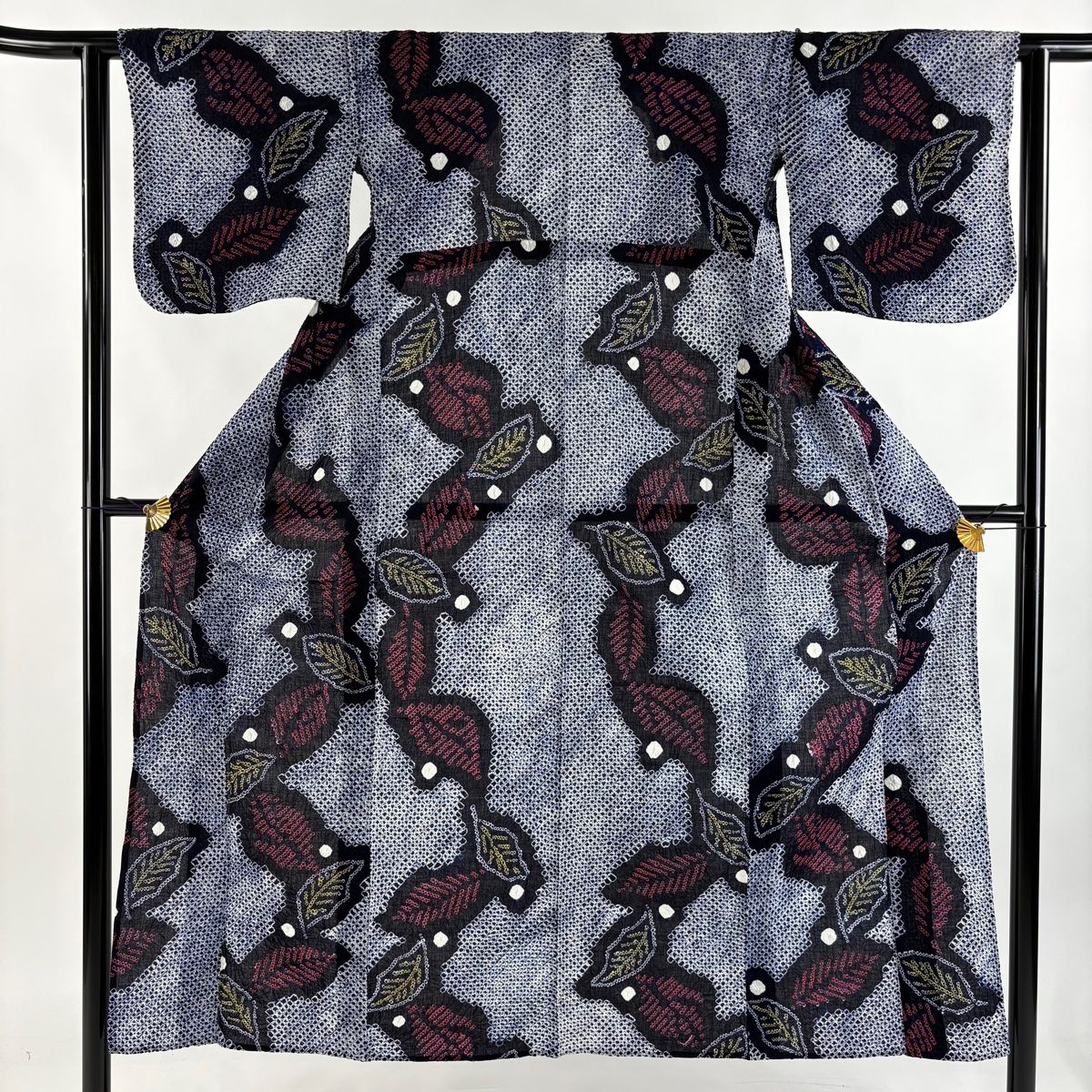 浴衣 身丈147.5cm 裄丈61.5cm S 絞り浴衣 葉柄 紺色 綿 名品