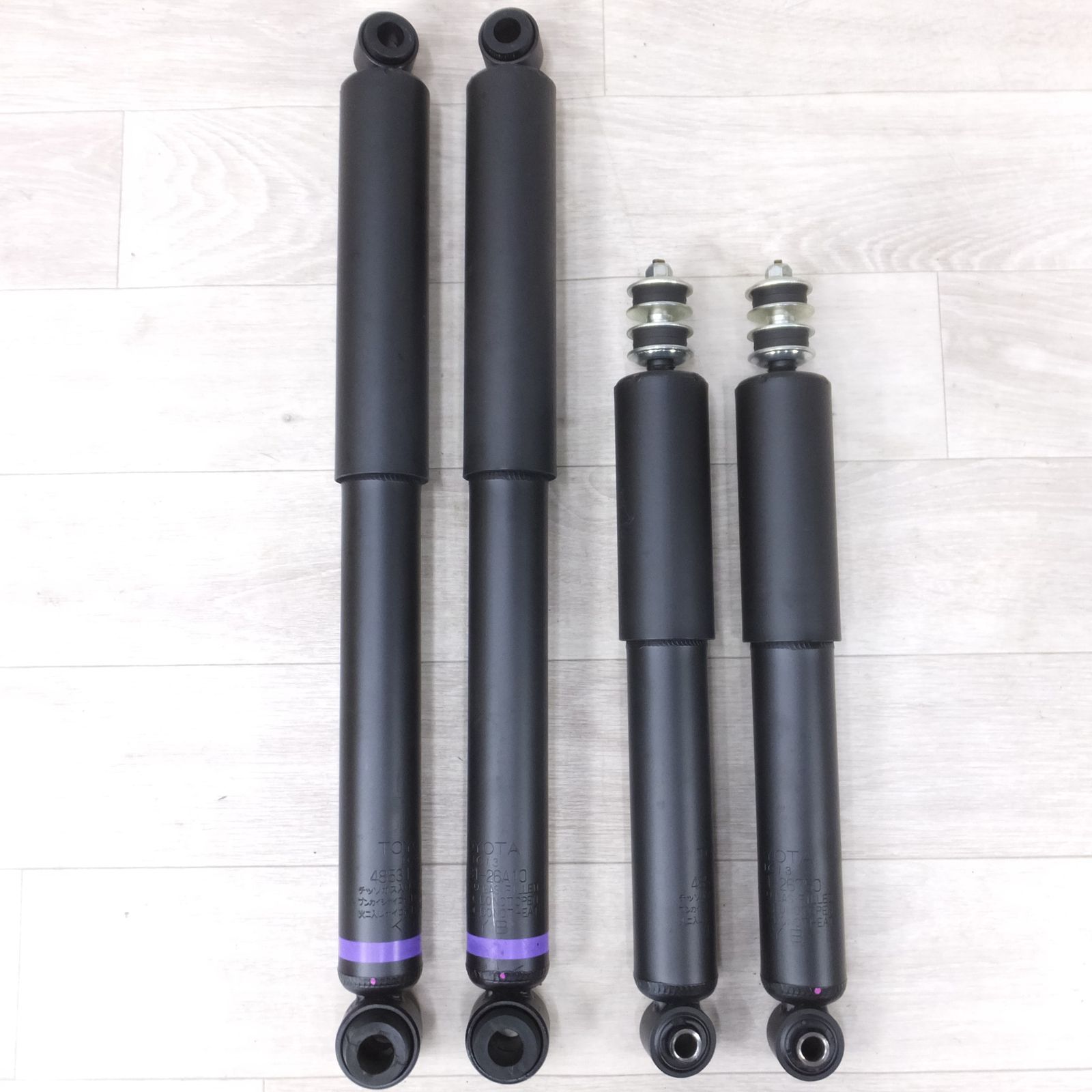 新車外し 200系 ハイエース 純正 ショックアブソーバー トヨタ