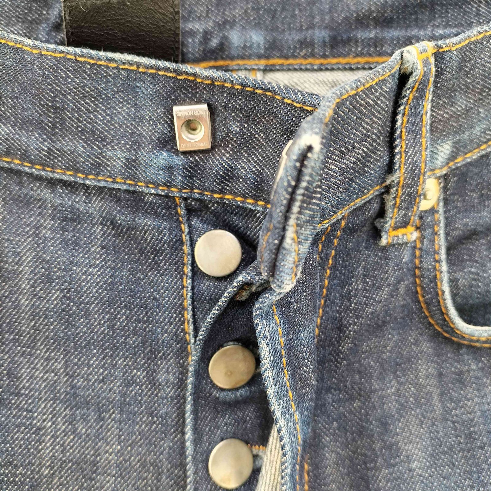 【海外輸入】 ディオールオム Dior HOMME ボタンフライ スキニーデニムパンツ パンツ