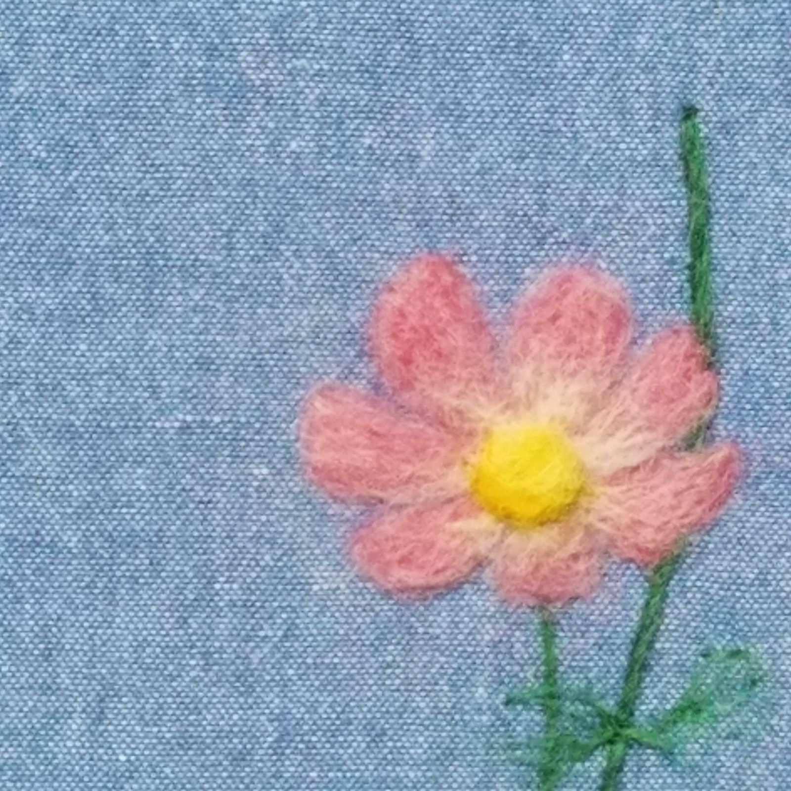 羊毛フェルト 刺繍『秋桜』ハンドメイド ファブリックボード