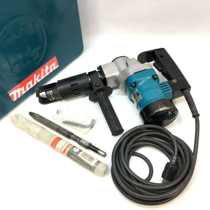 makita マキタ 電動ハンマ HM0810 六角シャンク17mm はつり コンクリート 100V 電動ハンマー はつり機 斫り作業 外壁 土木 △DW3591