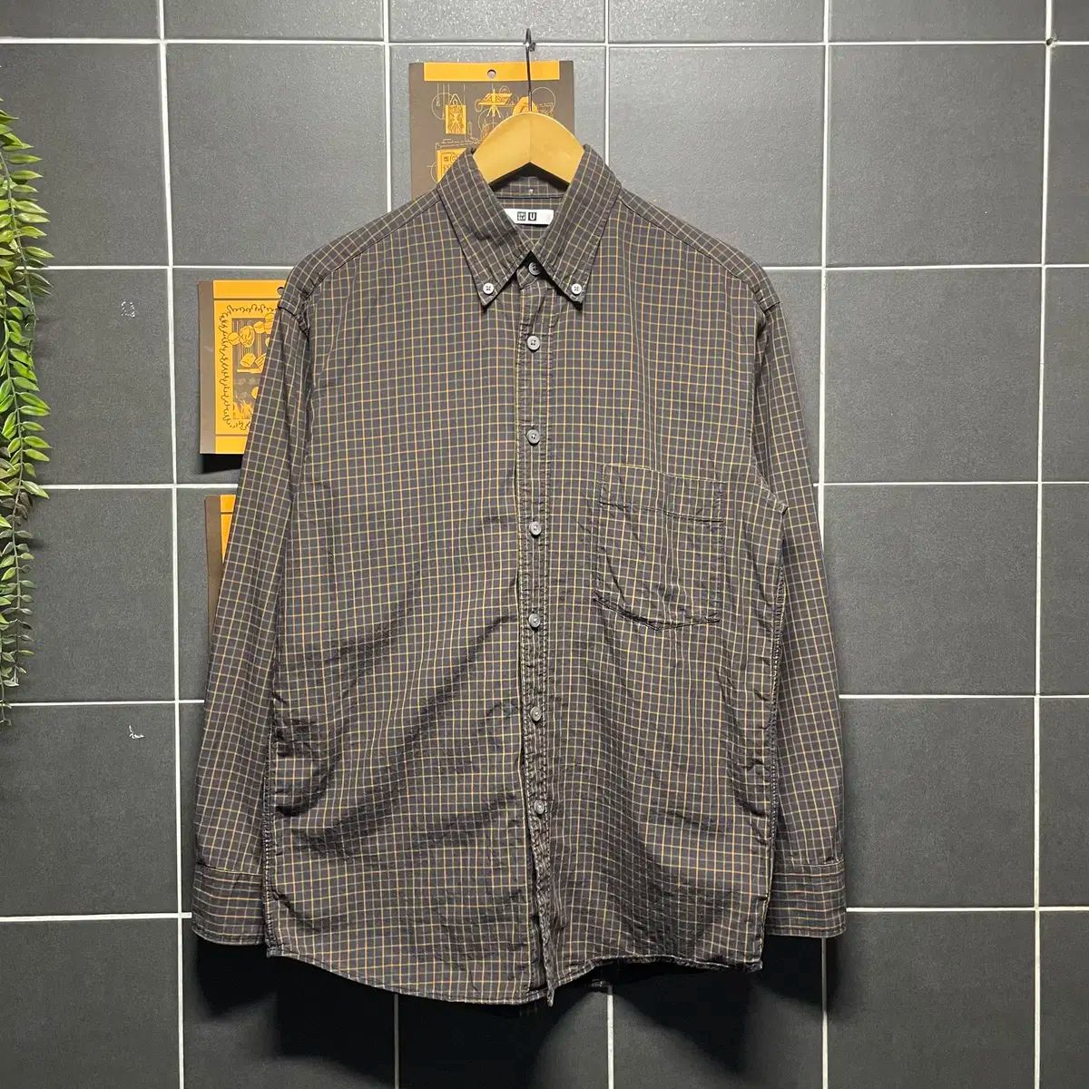 UNIQLO x U UNIQLO(ユニクロ) チェック シャツを着て