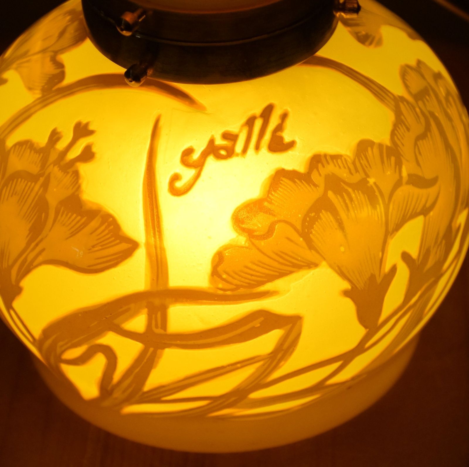 証明書】 エミールガレ2灯 カメオ彫り 被せガラス フロア照明 ナイト