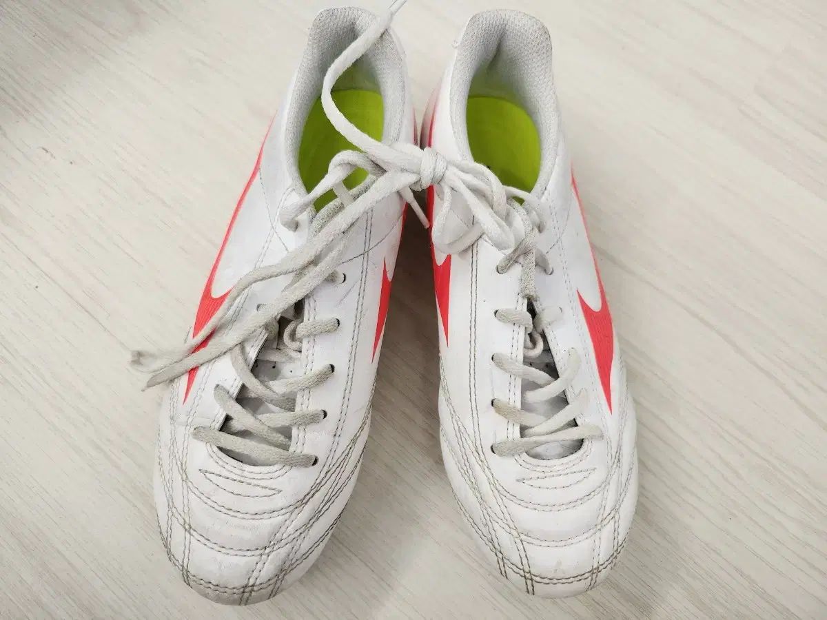 220 mizuno(ミズノ) サッカーシューズ