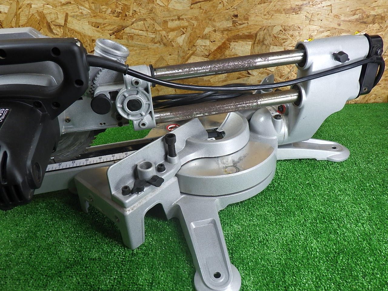 新興製作所 卓上スライド丸ノコ