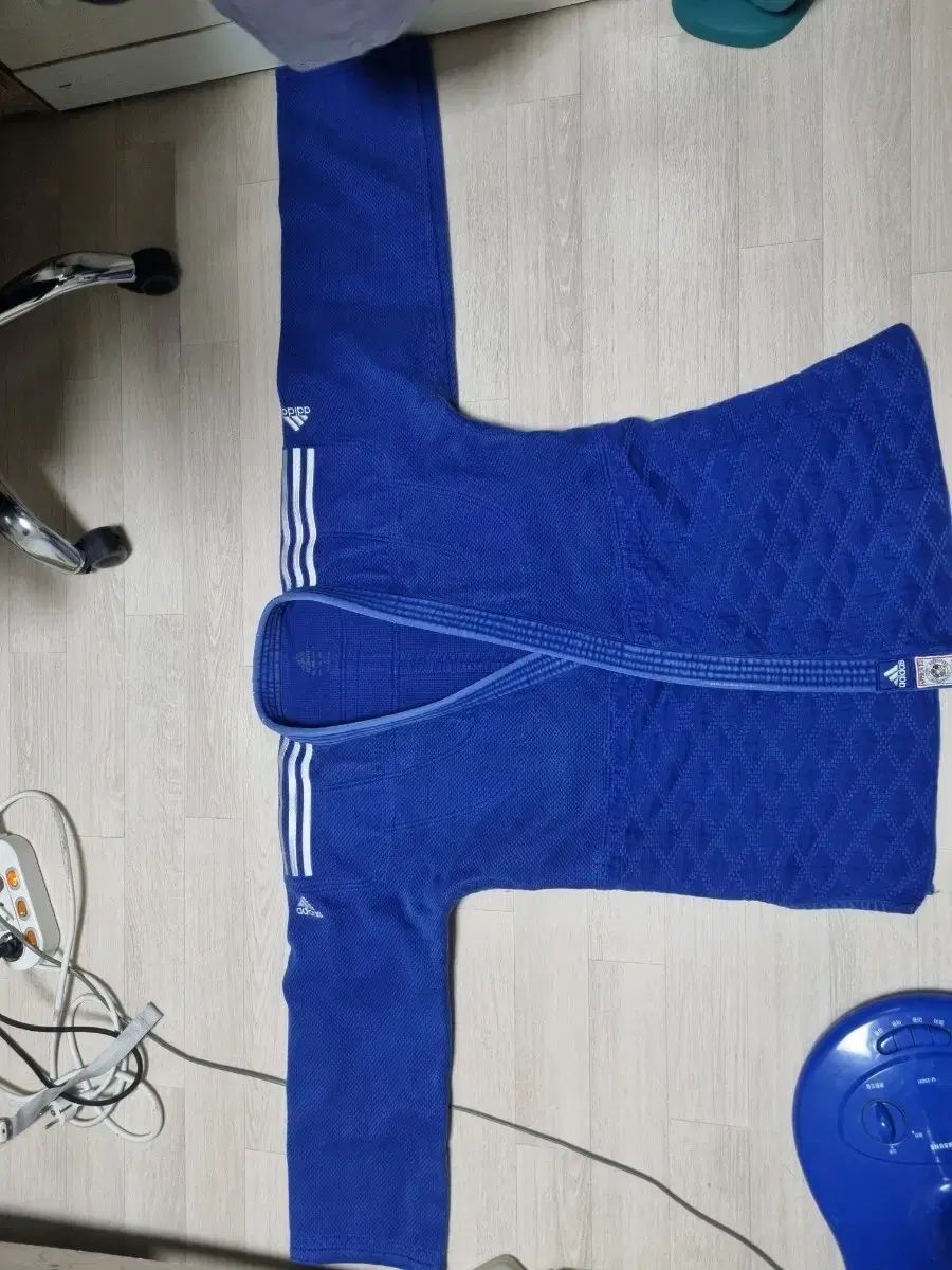 アディダス Champion チャンピオン 2 選手用柔道着 175 トップス