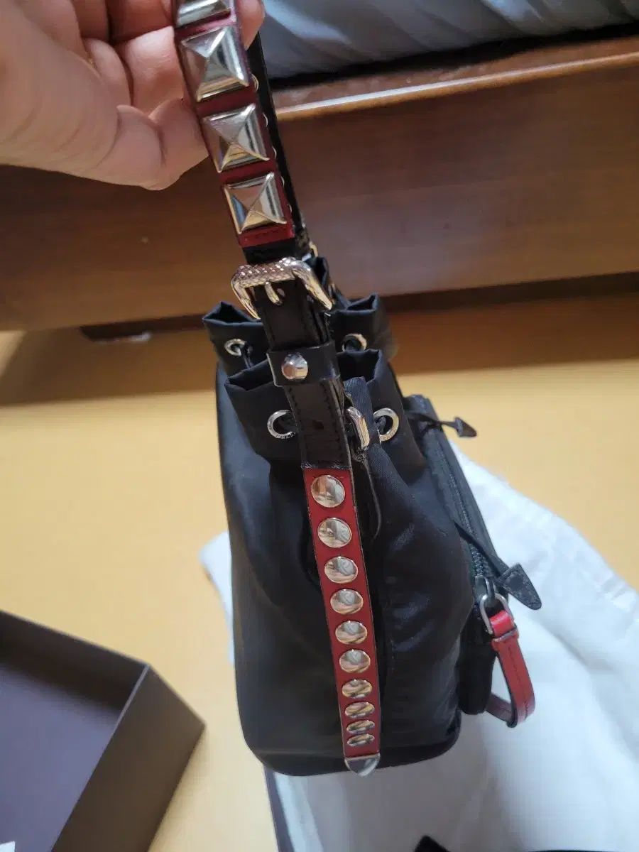 PRADA プラダ