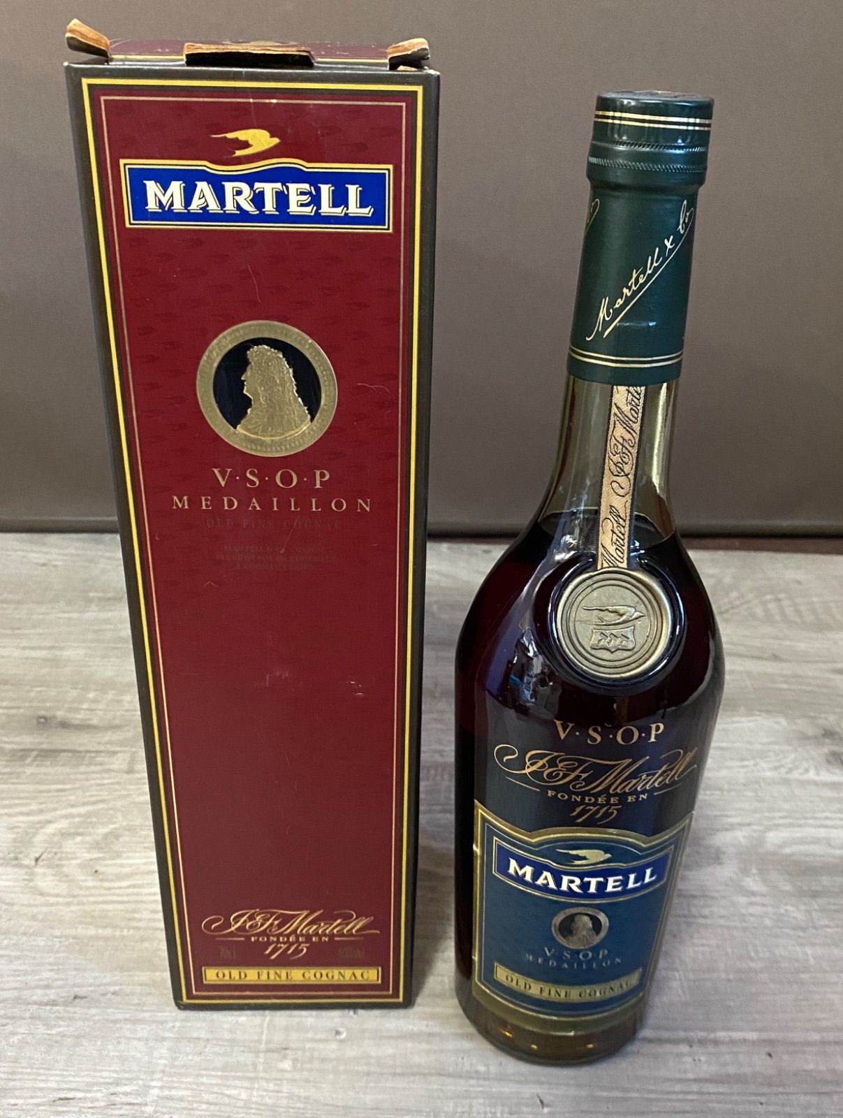 未開栓 MARTELL マーテル VSOP ゴールラベル メダイヨン 700ml マーテル VSOP メダイヨン MARTELL V.S.O.P MEDAILLON COGNA