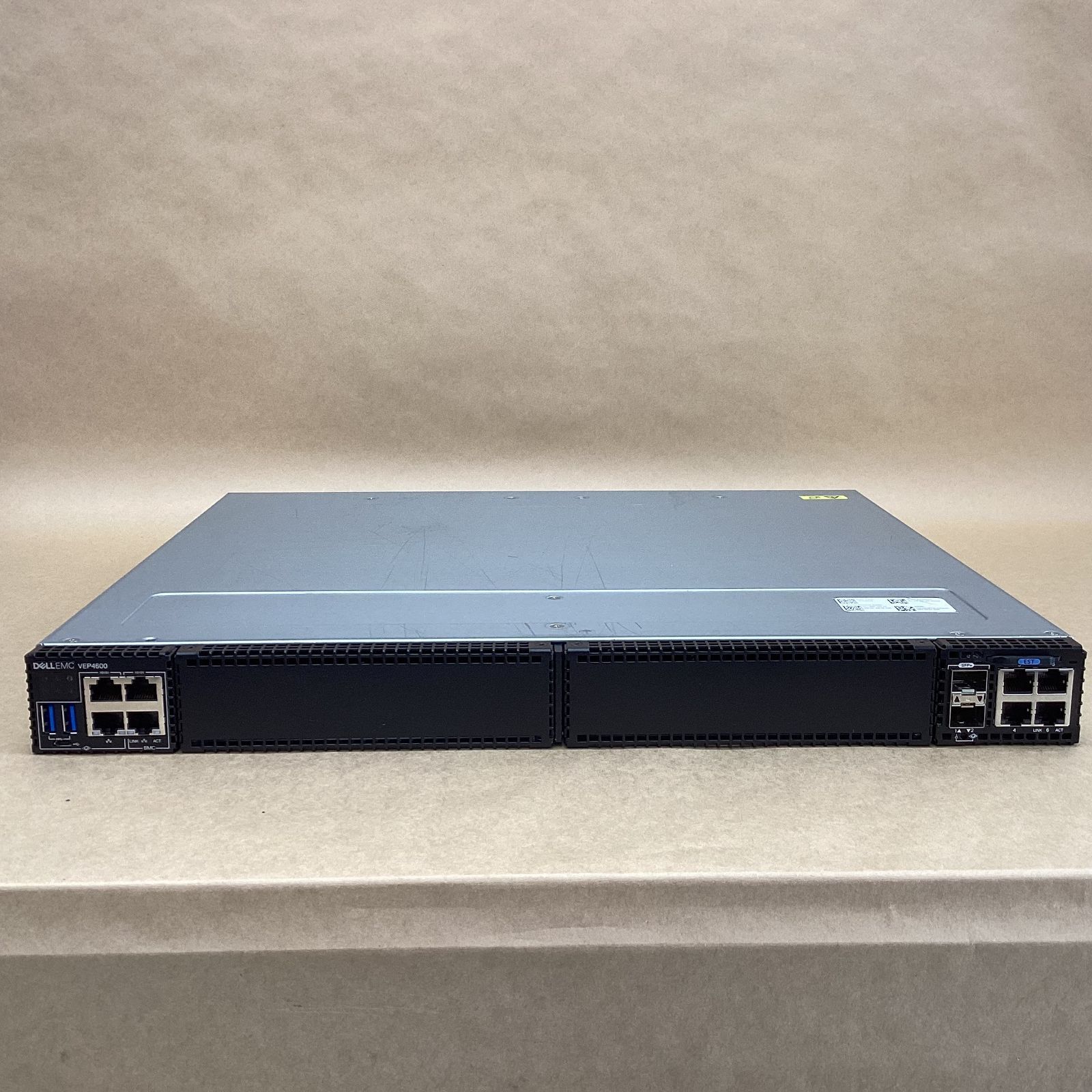 DELL UTM NETWORKING VEP4600 16-CORE 64GB 32GB×2 SSD 128GB