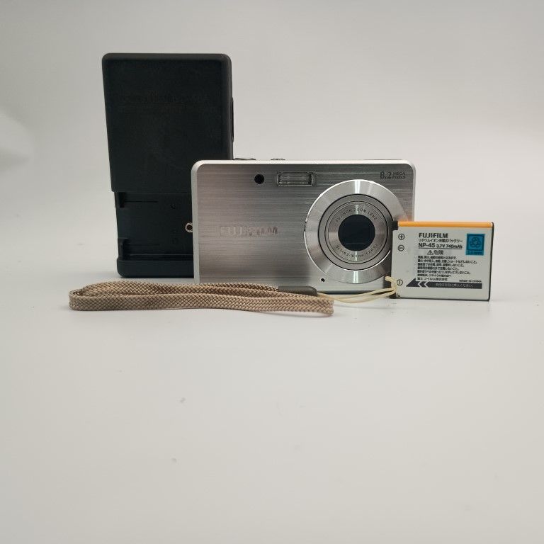 FUJIFILM Finepix J10 シルバー コンパクトデジタルカメラ