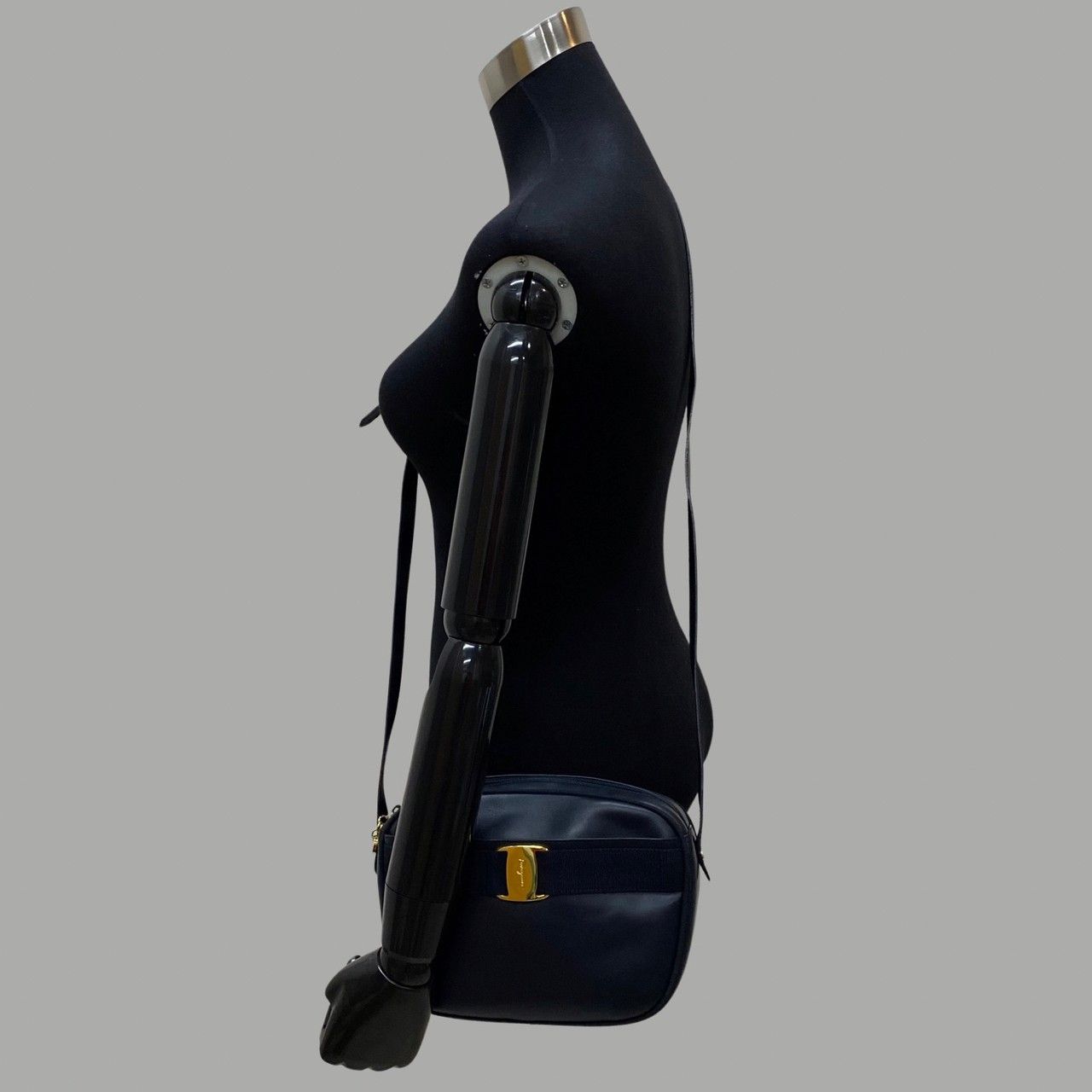 フェラガモ ヴァラ ハンドバッグ レザー ネイビー 紺 フェラガモ  