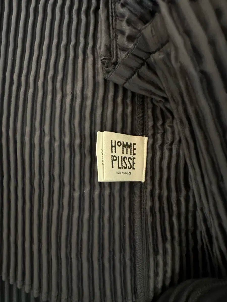 HOMME PLISSÉ テーラード ベーシックジャケット ネイビー 3サイズ