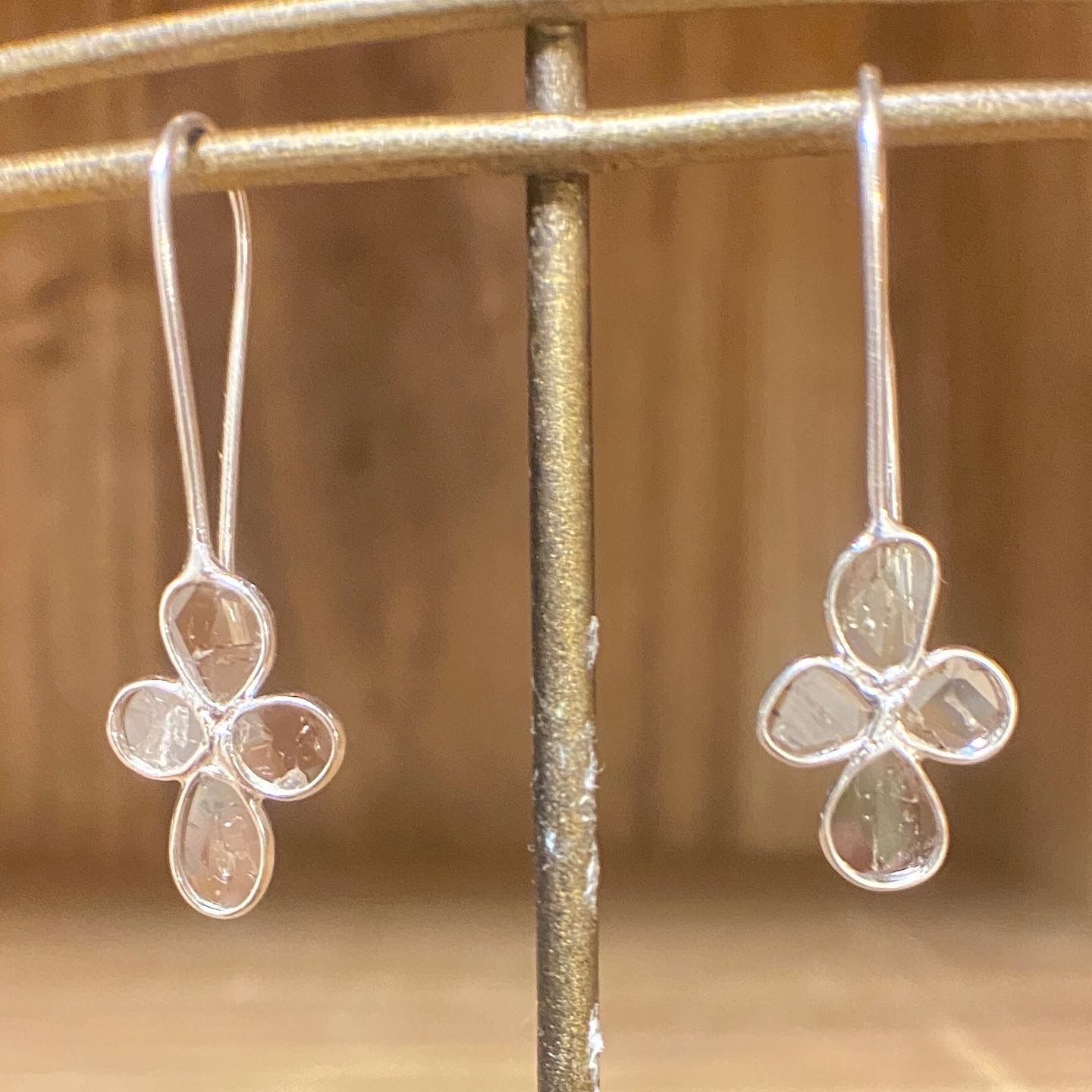 （新品）3連スライスダイヤモンド（POLKI）ピアス 新品）3連スライスダイヤモンド（POLKI）ピアス
