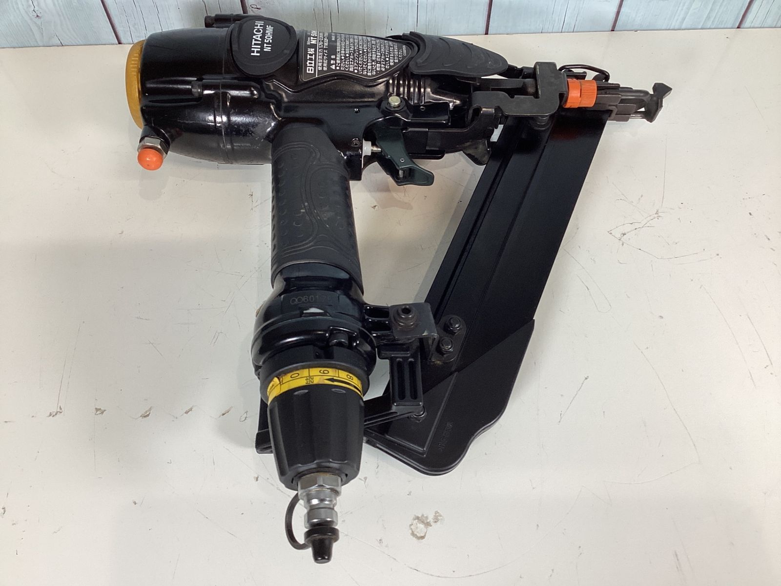 HITACHI NT50HMF高圧フロア用釘打機 【公式通販】