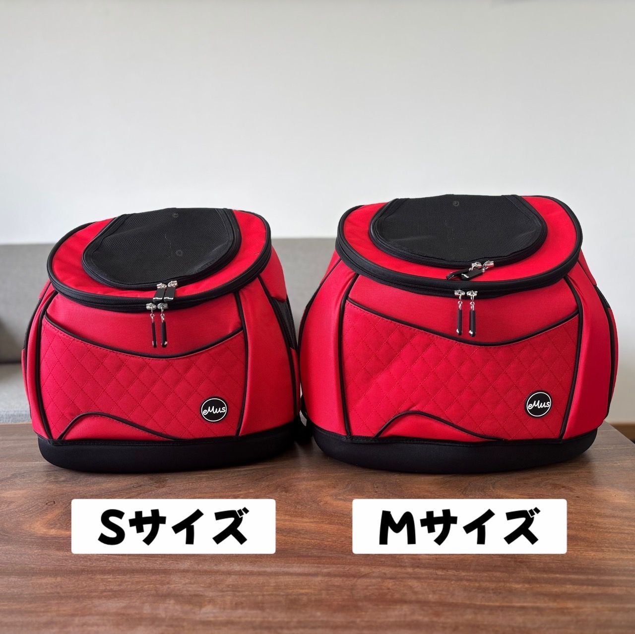 eMus エミューズ リュックサックキャリー Mサイズ （レッド、ベージュ