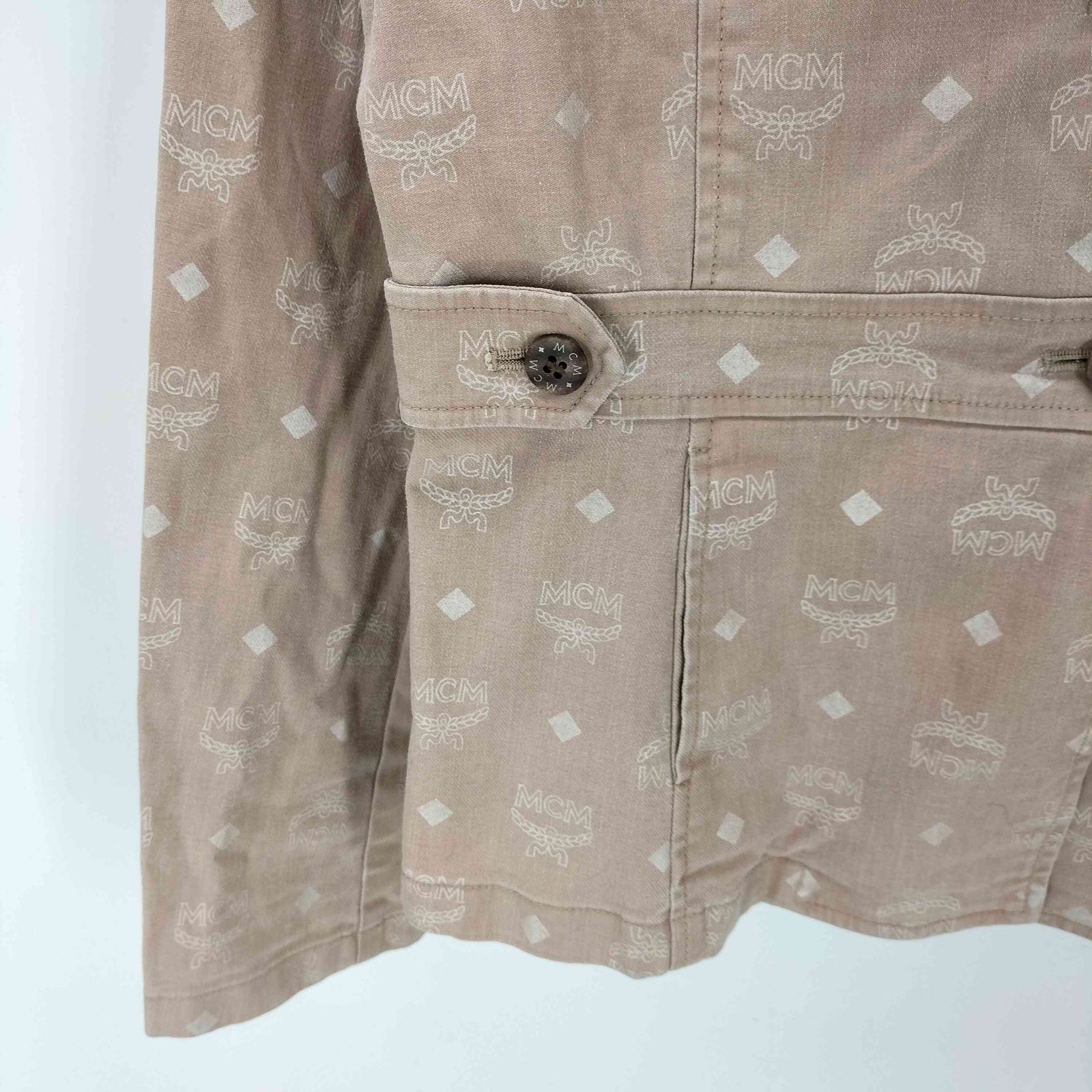 エムシーエム MCM モノグラム 総柄 シングル ブレスト 3B エムシーエム MCM モノグラム 総柄 シングル ブレスト 3B