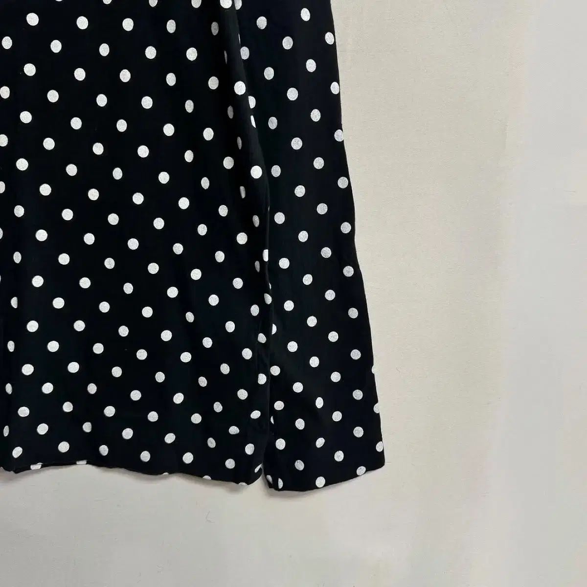 黒 長袖Tシャツ