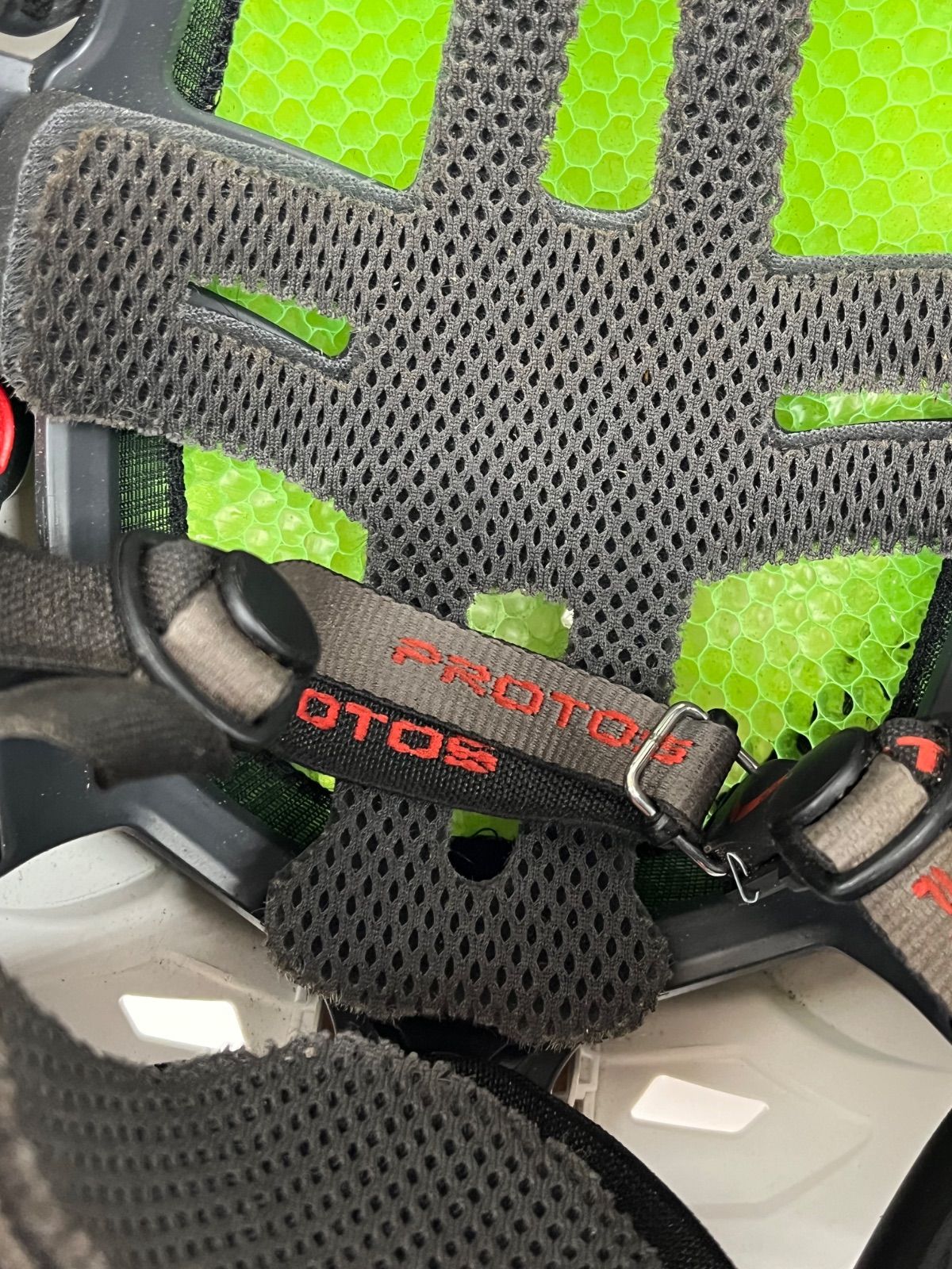 PROTOS 00262