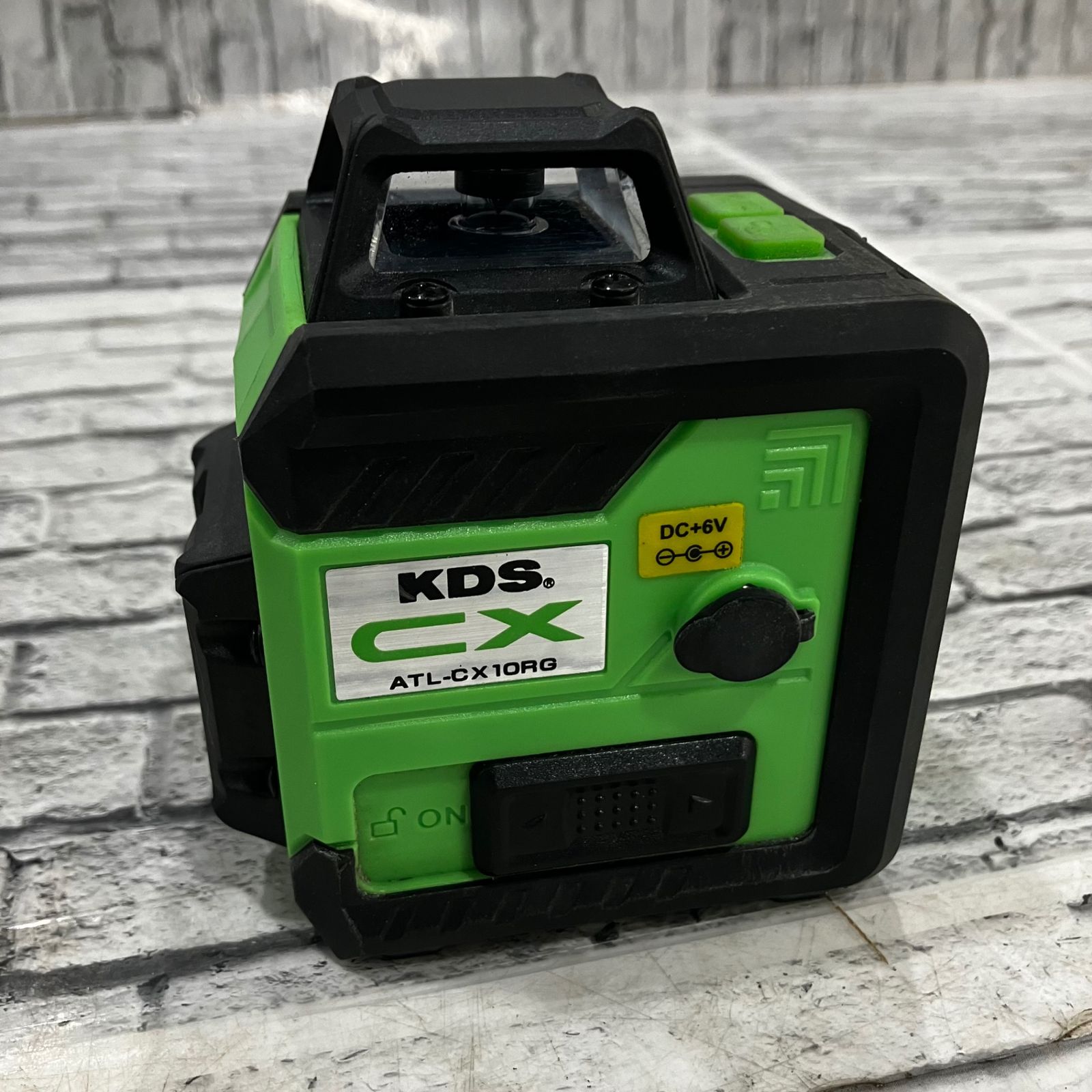 378 コンパクトグリーンレーザー KDS ATL-CX10RG 未使用展示品 378 コンパクトグリーンレーザー KDS ATL-CX10RG 未使用展示品