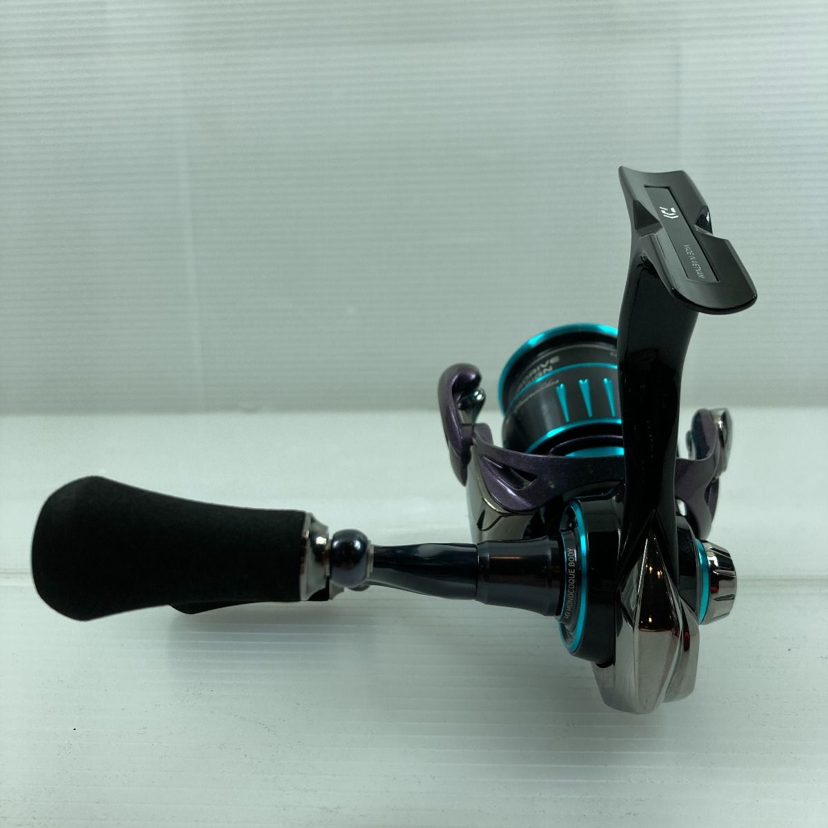 DAIWA - ττDAIWA ダイワ リール スピニングリール 23 エメラルダス RX FC LT2500S-H-DH 3336492 Amazon.co.jp: DAIWA 23 Emerald RX FC LT2500S-H-DH Eging Reel