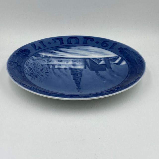 1917年 「救世主教会」 イヤープレート ロイヤルコペンハーゲン 二級品】ロイヤルコペンハーゲン イヤープレート 1917年 「Tower of