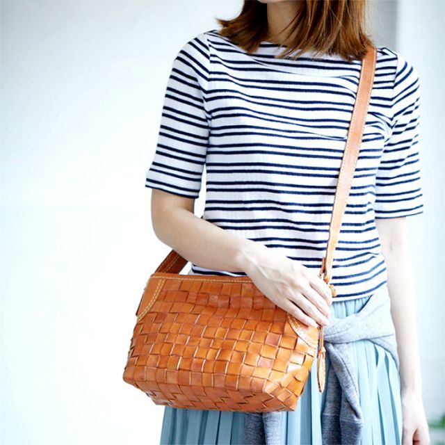 希少】フェラガモ ビジネスバッグ 2way 3層 シボ革 ロゴプレート 黒